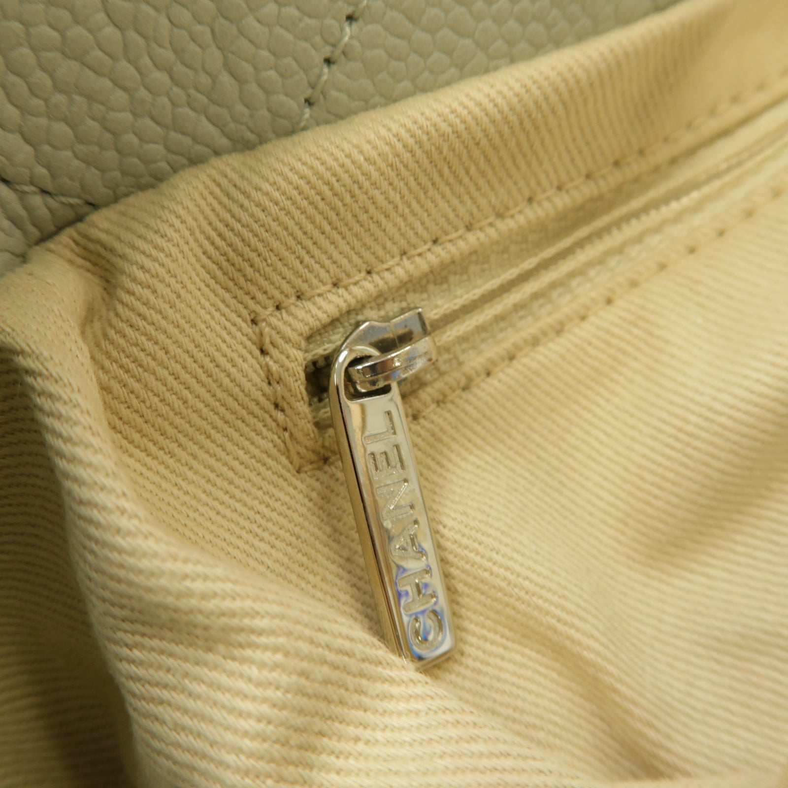 CHANEL 菱格牛皮皮革Tote Bag銀扣手挽袋灰色