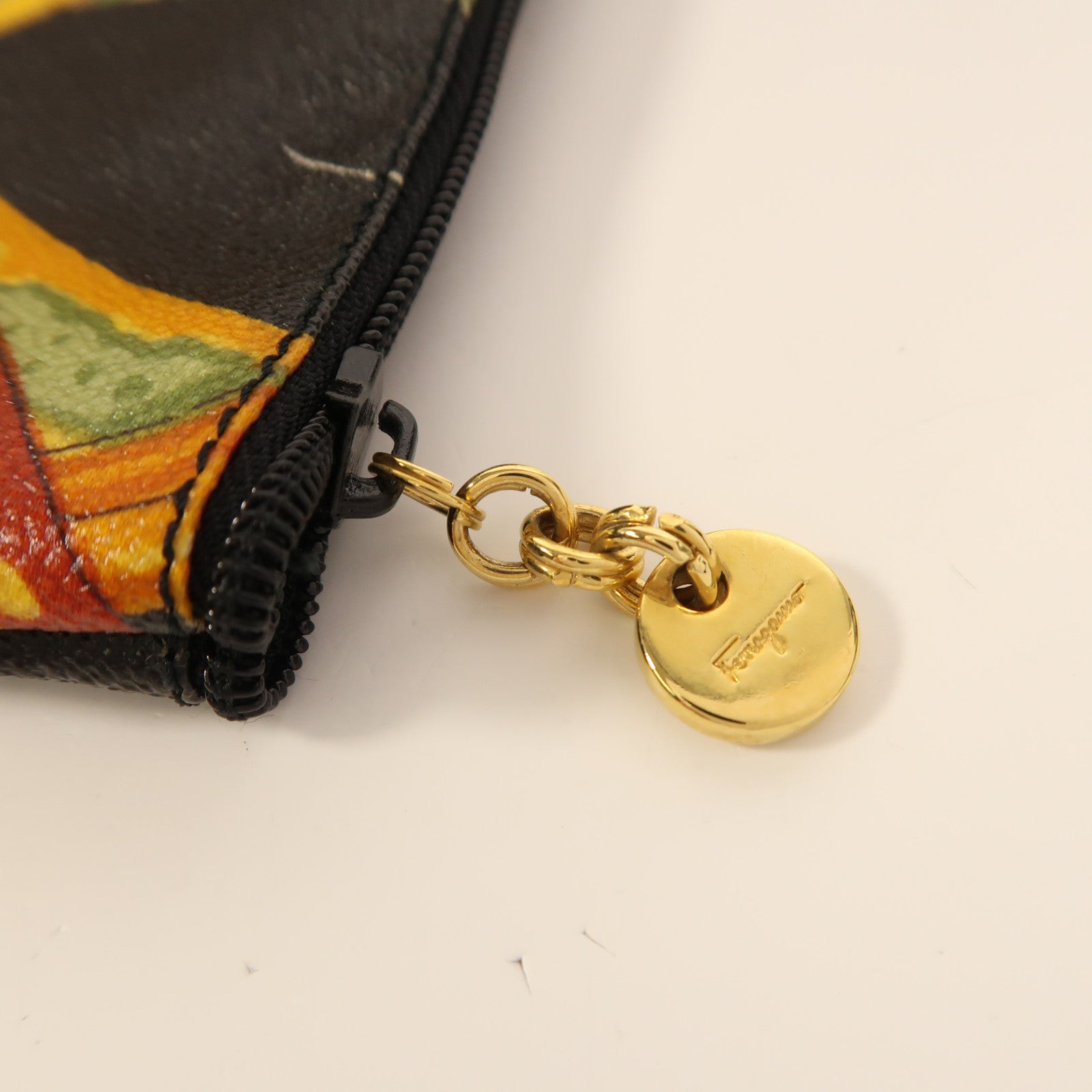 Salvatore Ferragamo 塗層帆布/牛皮皮革Rucksack金扣背包