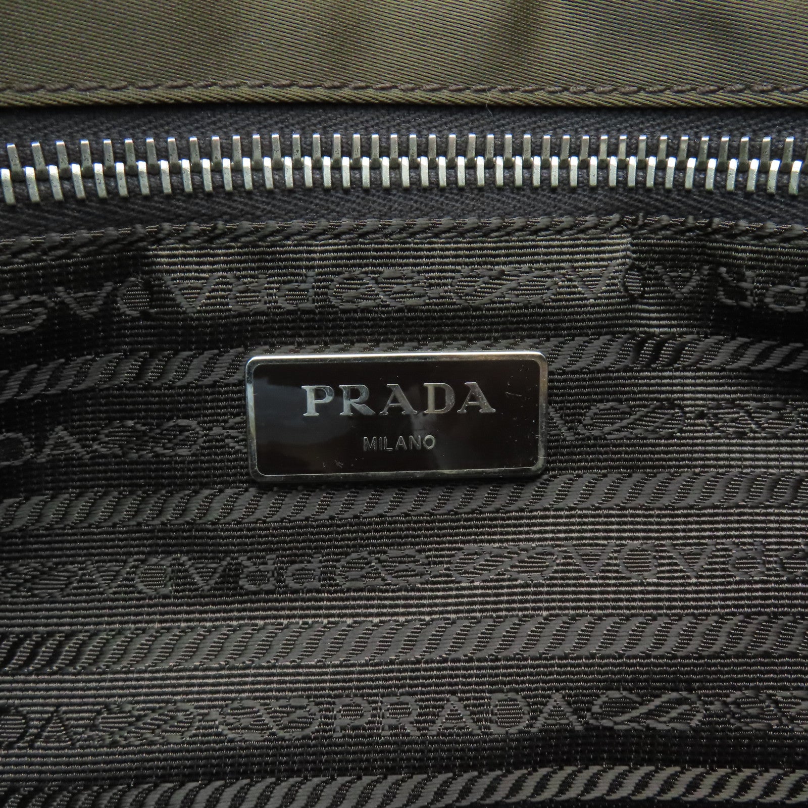 PRADA 【激減優惠】尼龍Tessuto Logo Messenger Bag銀扣肩背袋啡色