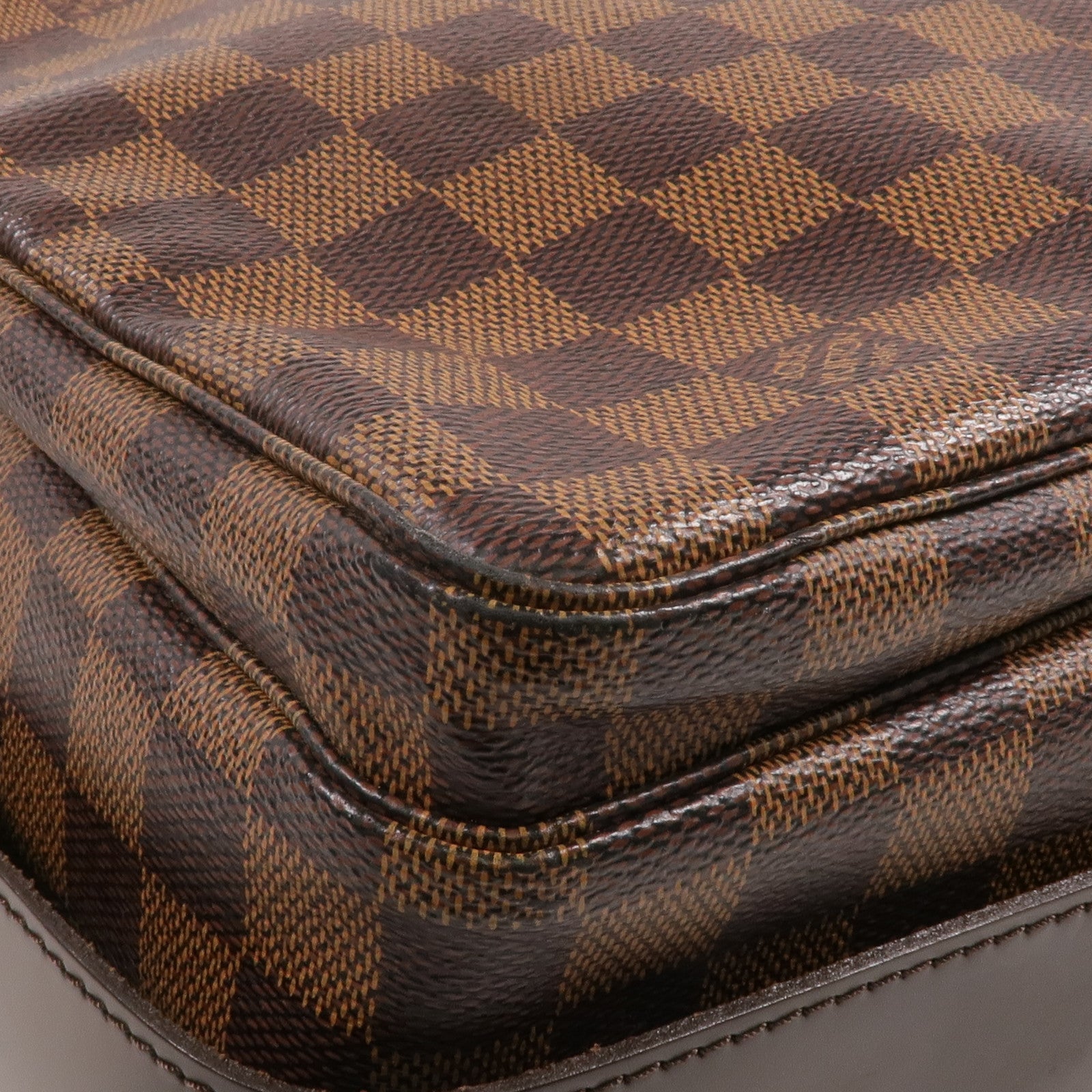 LOUIS VUITTON Damier Naviglio金扣肩背袋