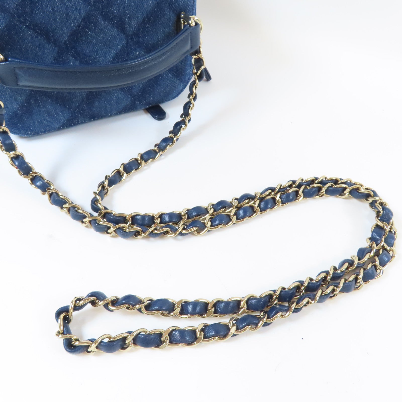 CHANEL 【激減優惠】菱格牛仔布Vanity Case金扣鏈帶手挽肩背兩用袋藍色