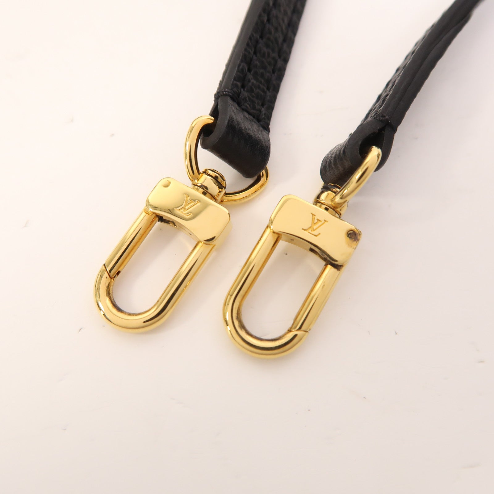 LOUIS VUITTON 【激減優惠】Monogram Empreinte Petit Sac Plat金扣手挽肩背兩用袋