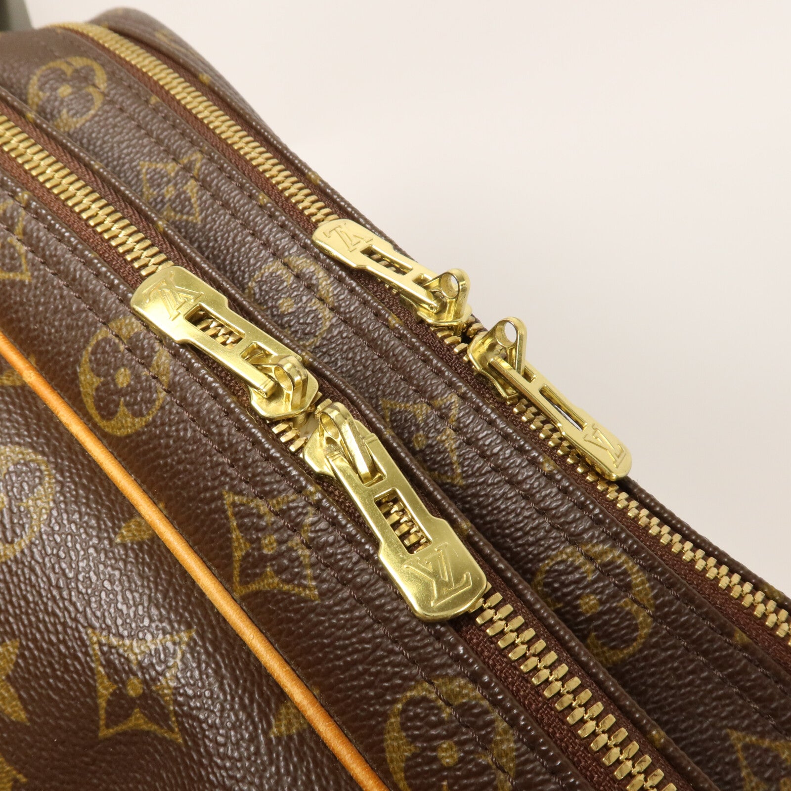 LOUIS VUITTON Monogram Reporter GM肩背袋