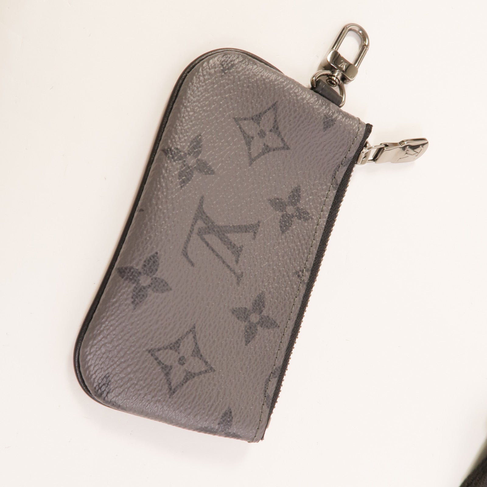 LOUIS VUITTON Monogram Eclipse Reverse Trio Messenger銀扣肩背袋灰色