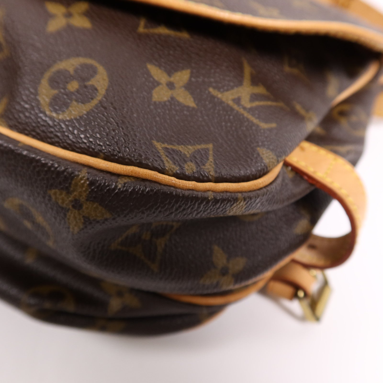 LOUIS VUITTON Monogram Saumur 30金扣肩背袋