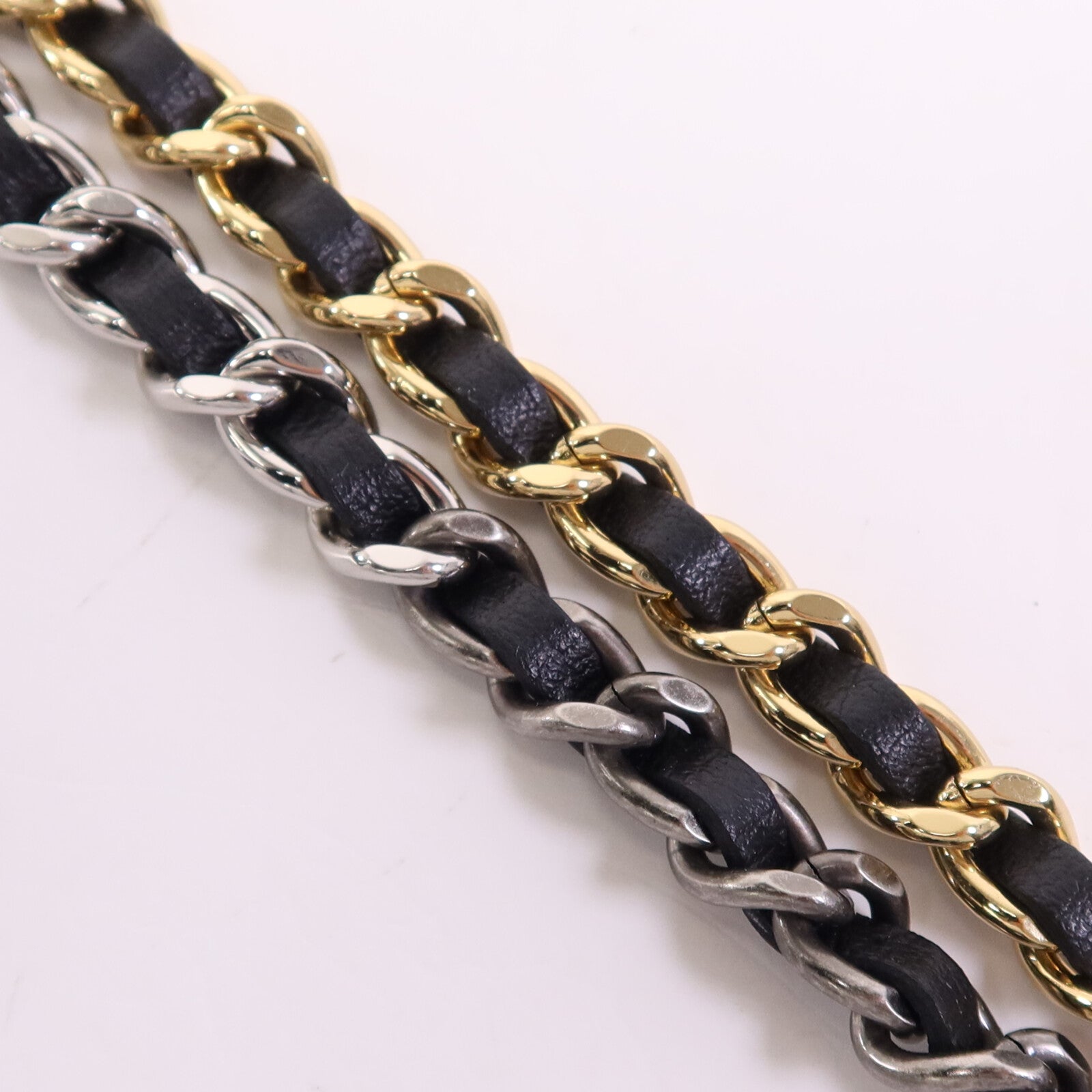 CHANEL 【激減優惠】牛皮皮革WOC Wallet On Chain鏈帶肩背袋