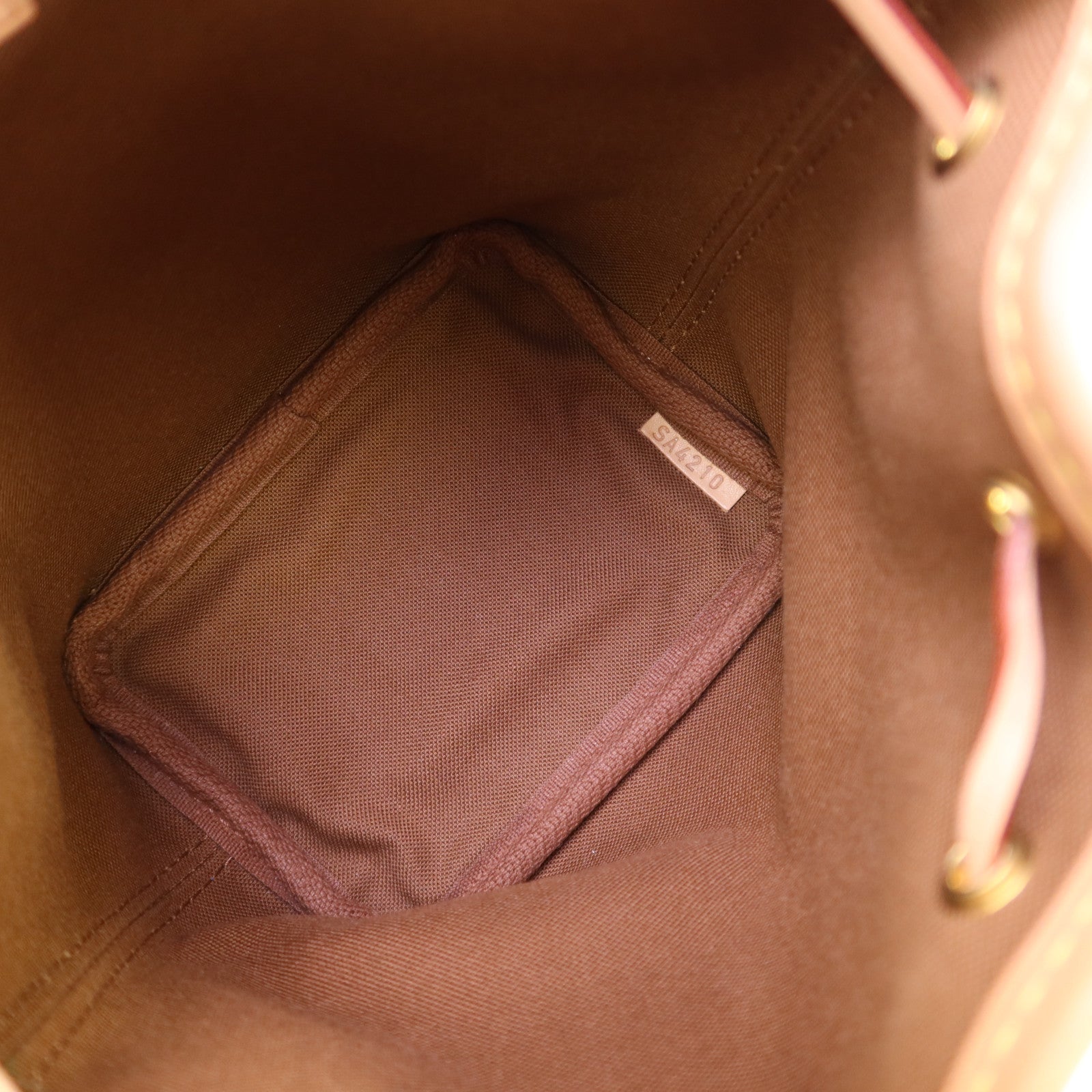 LOUIS VUITTON Monogram Nano Noe金扣肩背袋