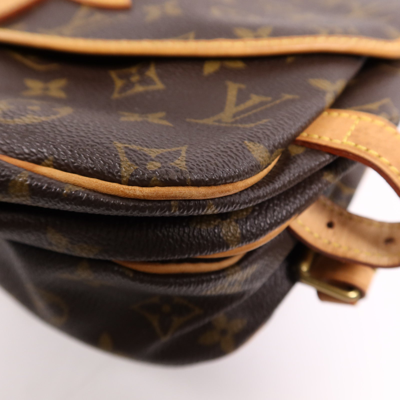 LOUIS VUITTON Monogram Saumur 30金扣肩背袋