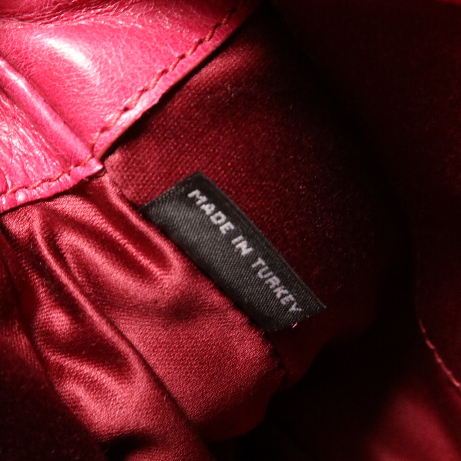 Miu Miu 牛皮皮革Shoulder Bag肩背袋