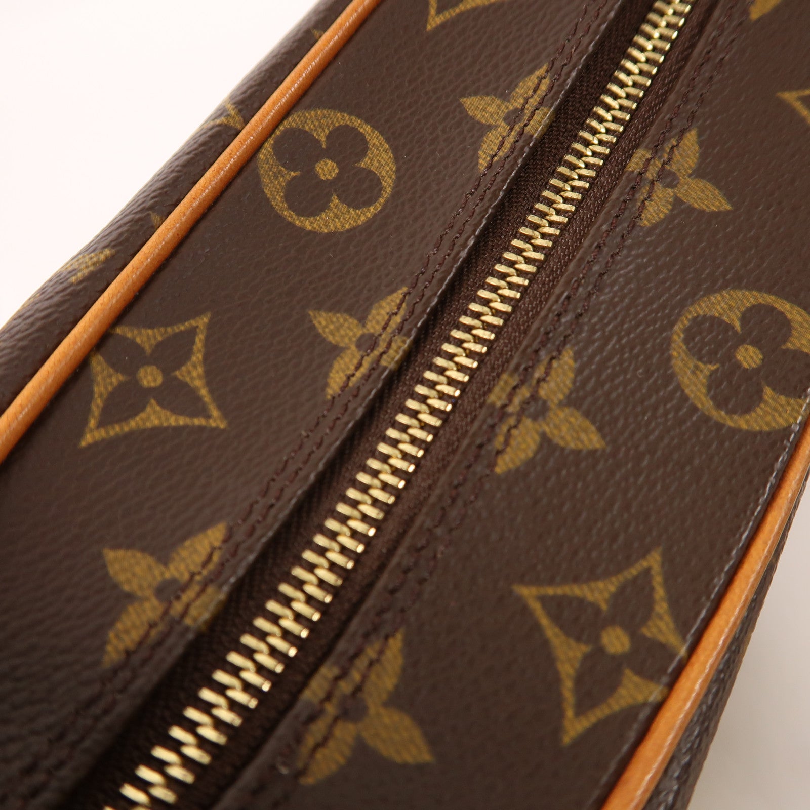 LOUIS VUITTON Monogram Boulogne肩背袋