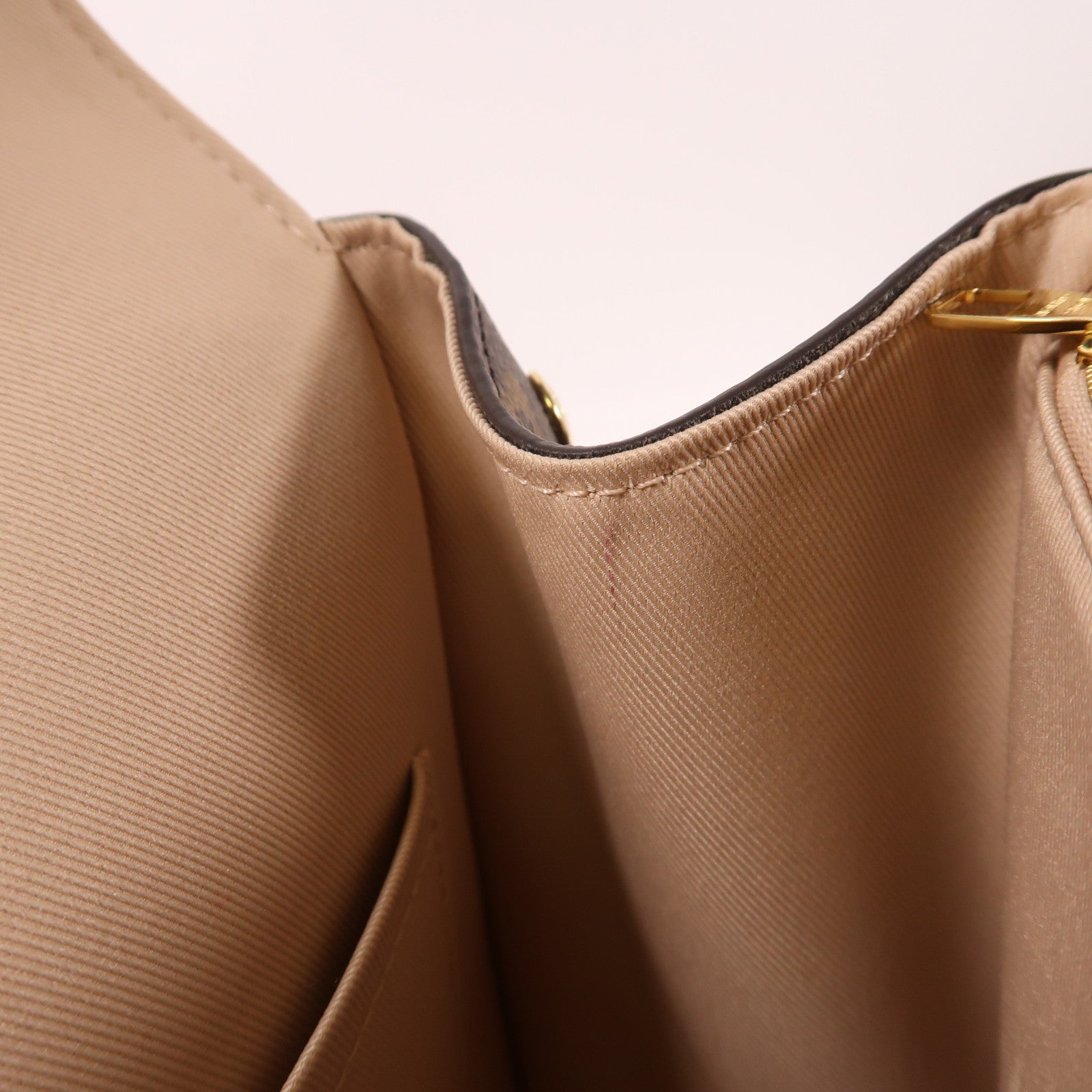 LOUIS VUITTON Monogram Cluny MM Bag金扣手挽袋棕色