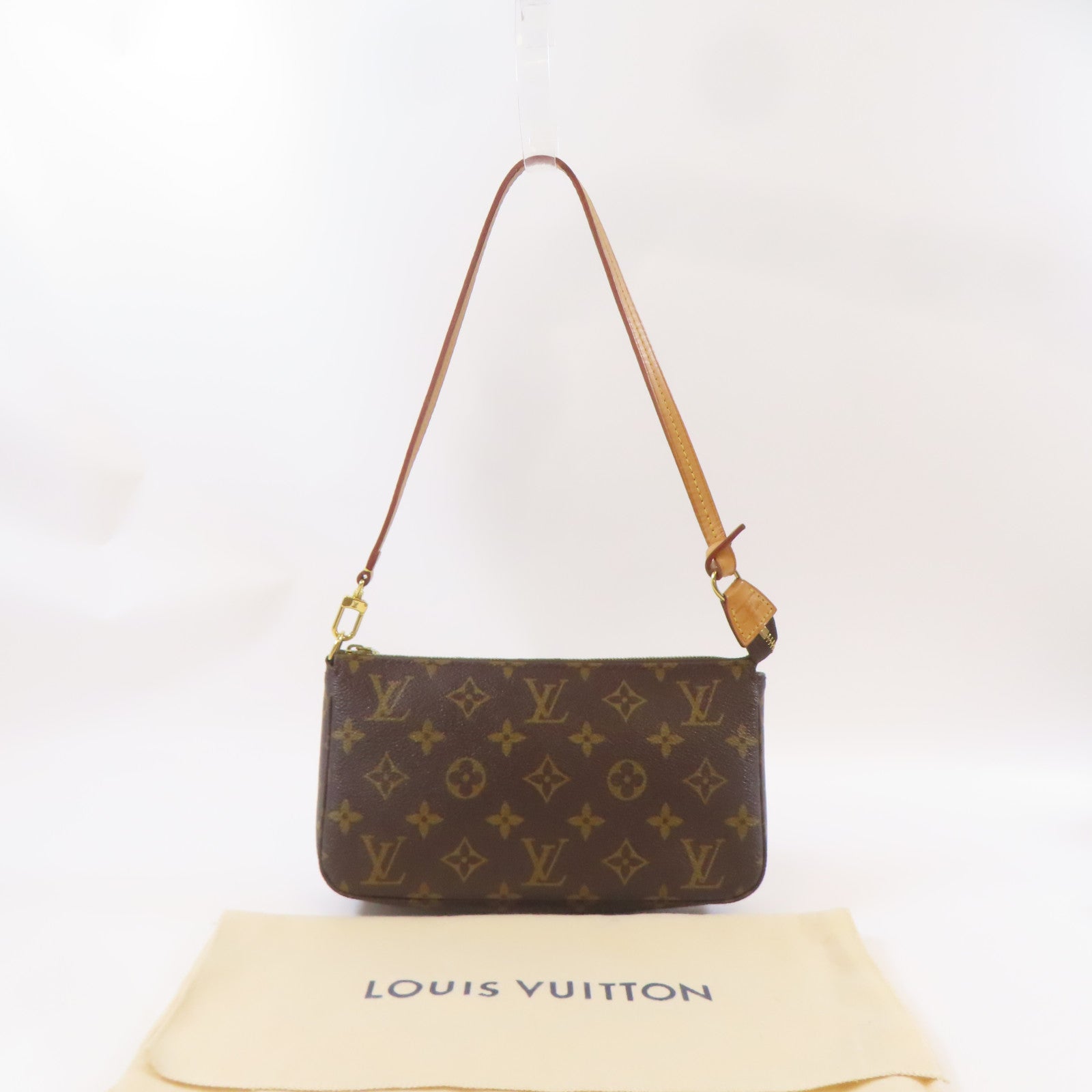 LOUIS VUITTON Monogram Pochette Accessories金扣肩背袋啡色