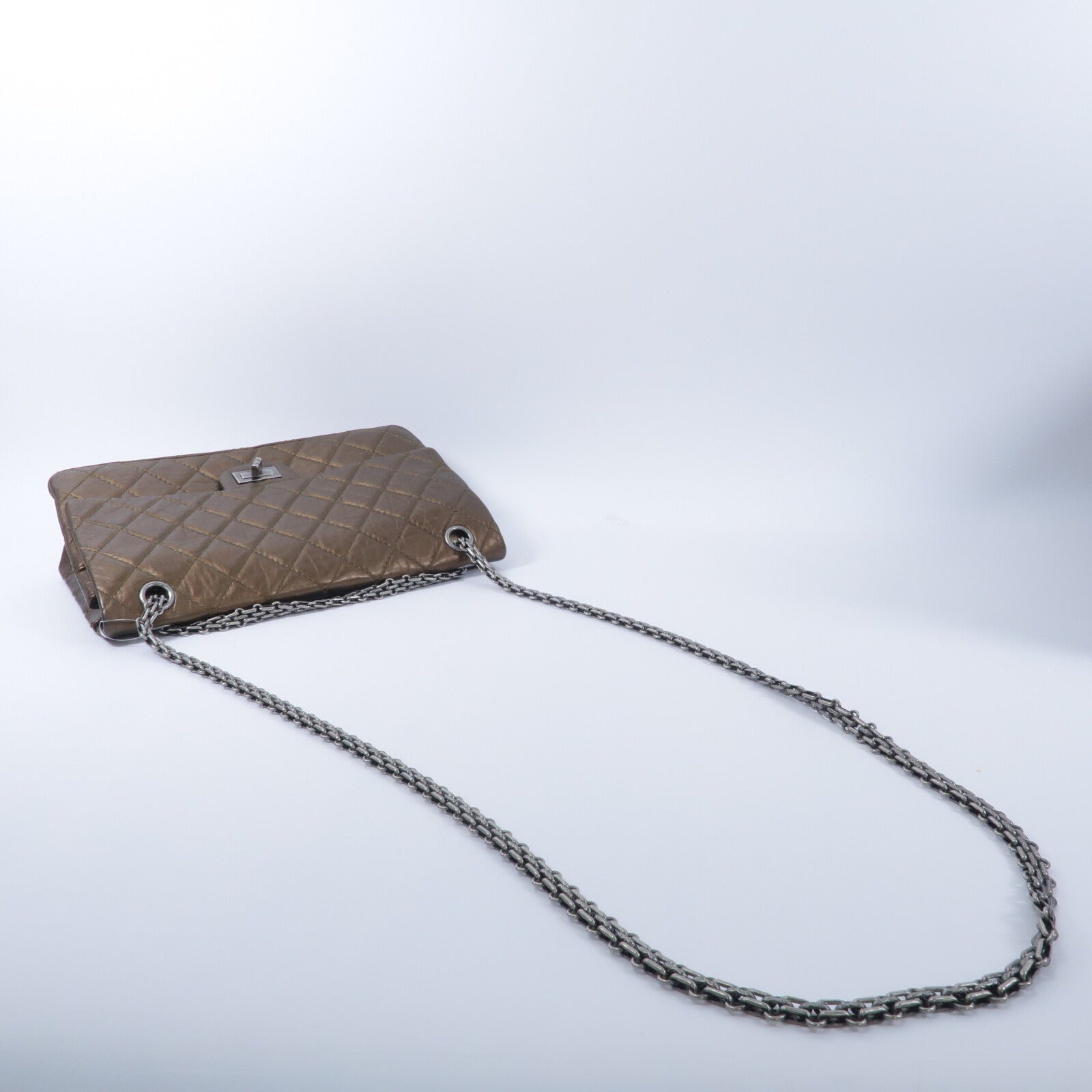 CHANEL 牛皮皮革2.55 Medium鏈帶肩背袋