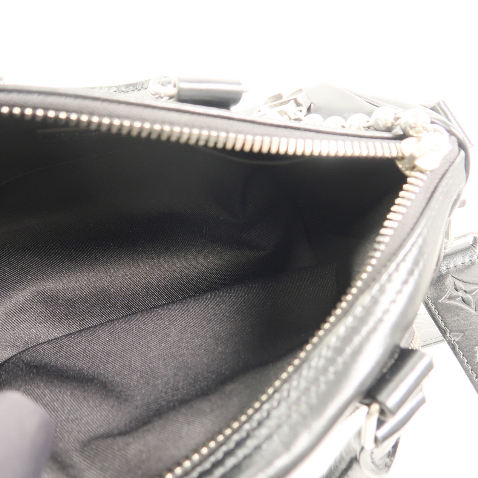 LOUIS VUITTON 牛皮皮革Keepall Cargo Bandouliere 25手挽肩背兩用袋