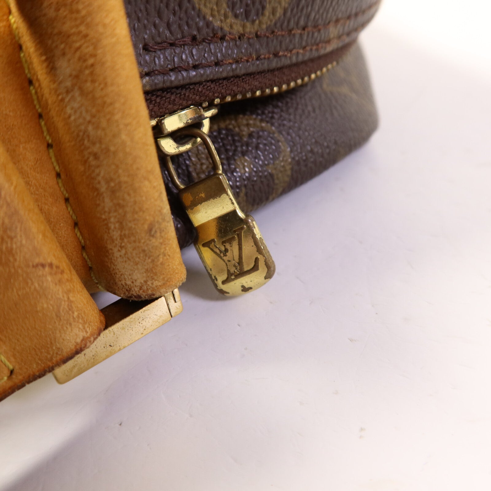 LOUIS VUITTON Monogram Sac Bosphore金扣手挽肩背兩用袋