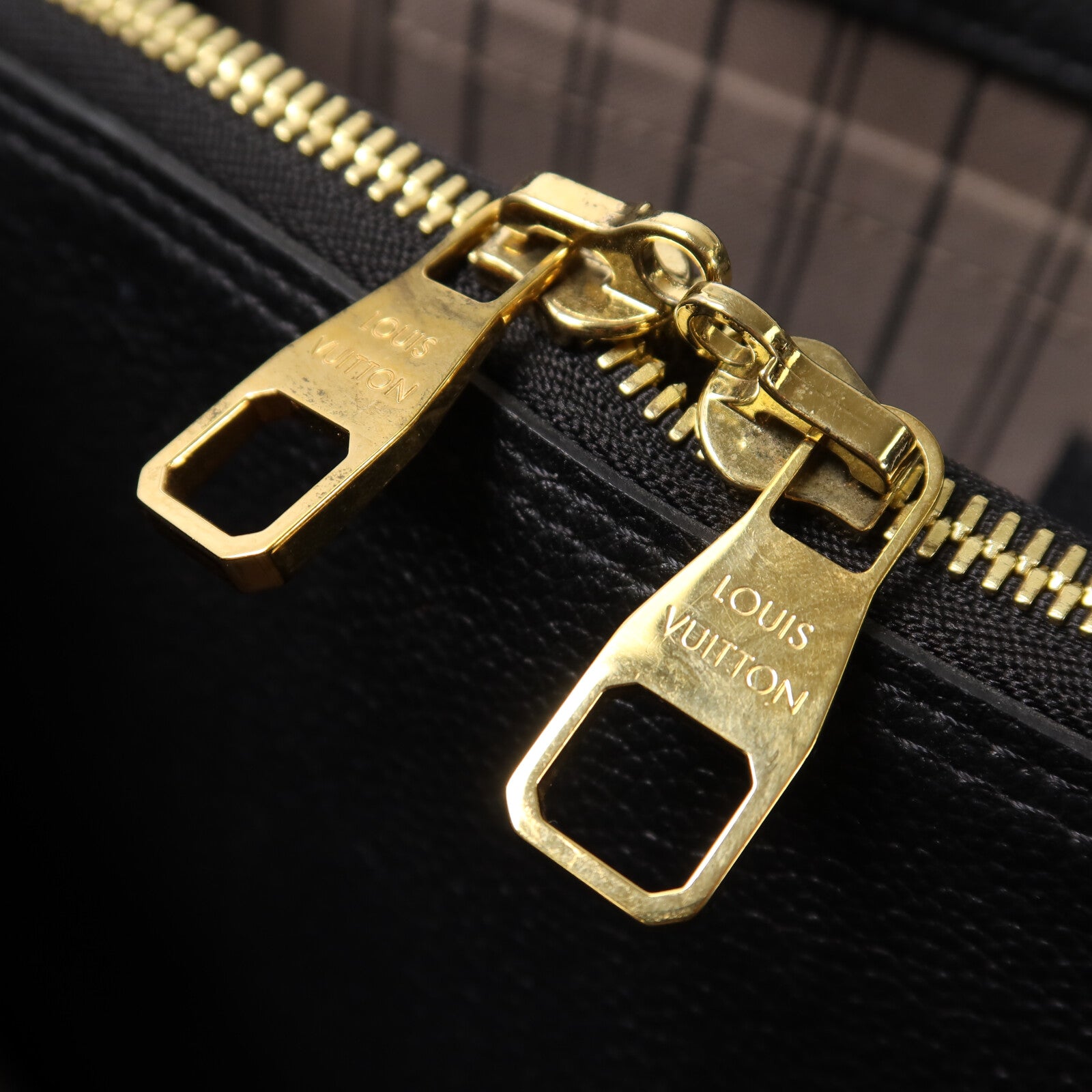 LOUIS VUITTON Monogram Empreinte Montaigne MM手挽肩背兩用袋