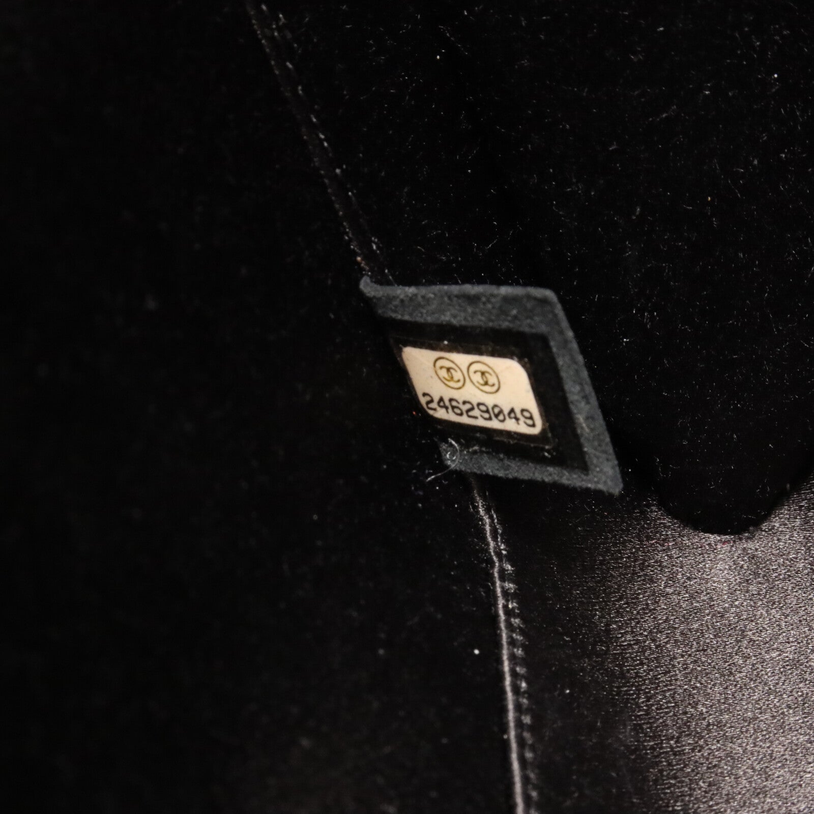 CHANEL 牛皮皮革Quilted Clutch鏈帶肩背袋