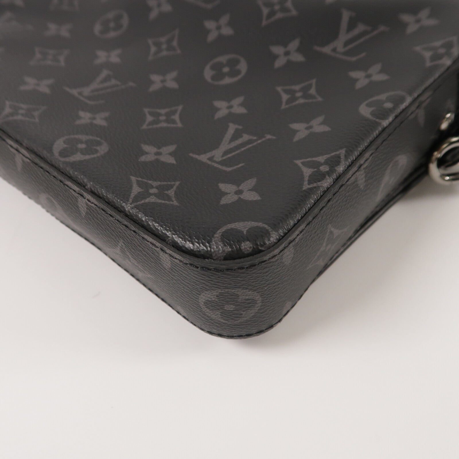 LOUIS VUITTON Monogram Eclipse Reverse Trio Messenger肩背袋