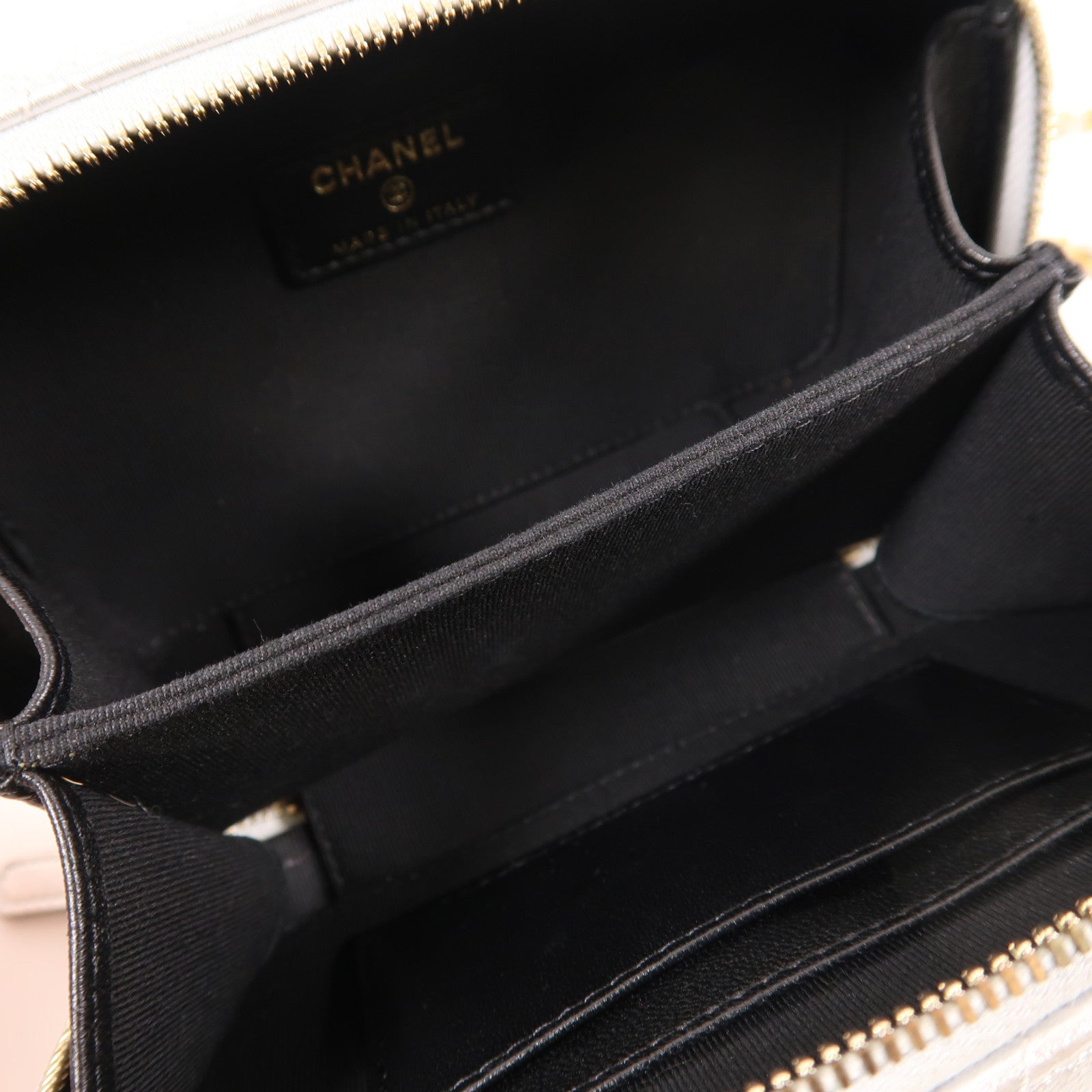CHANEL 牛皮皮革Vanity Case金扣手挽肩背兩用袋