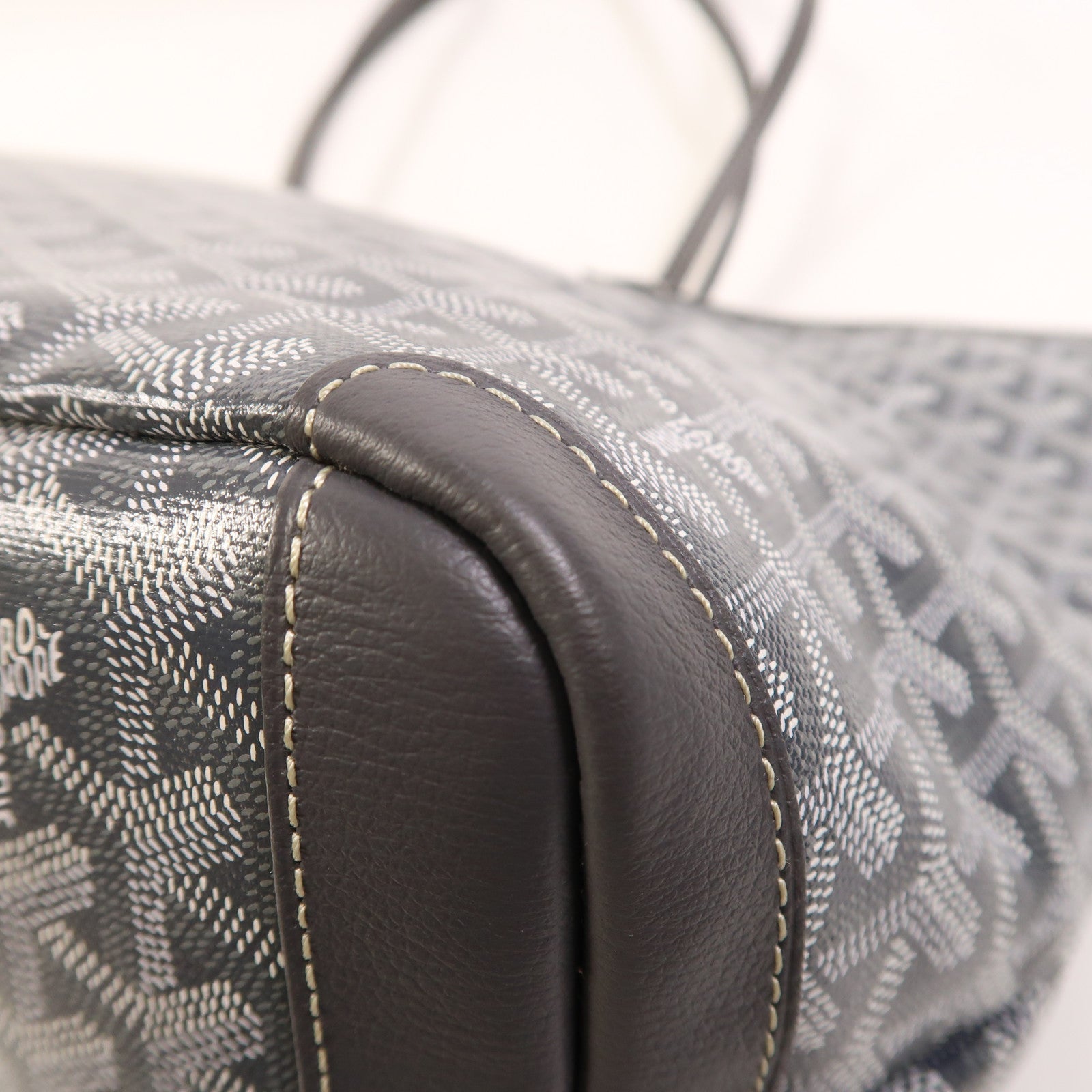 GOYARD 塗層帆布Artis MM銀扣肩背袋