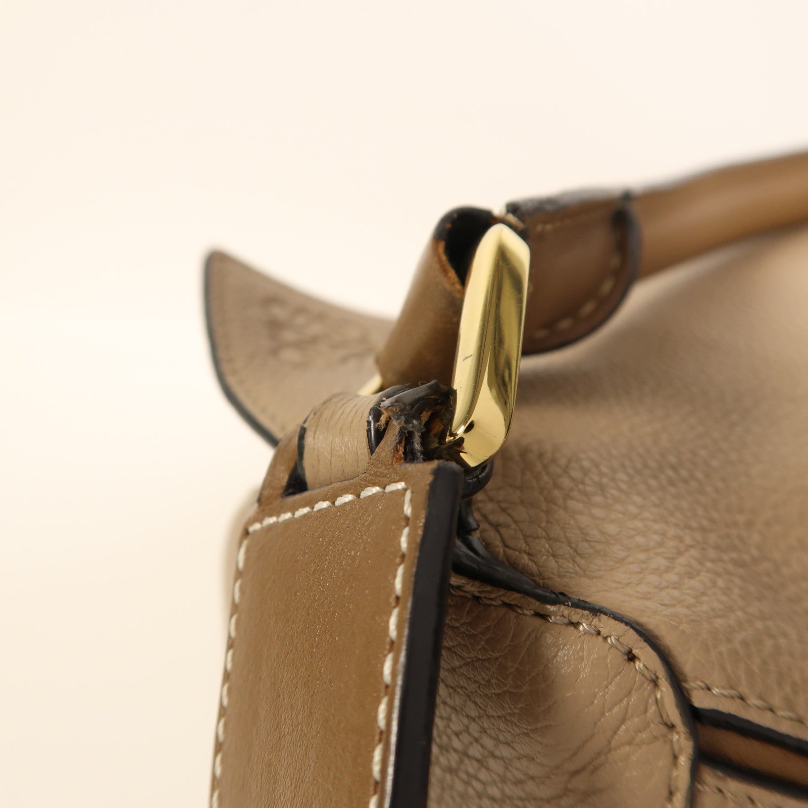 LOEWE 牛皮皮革Puzzle Medium金扣手挽肩背兩用袋