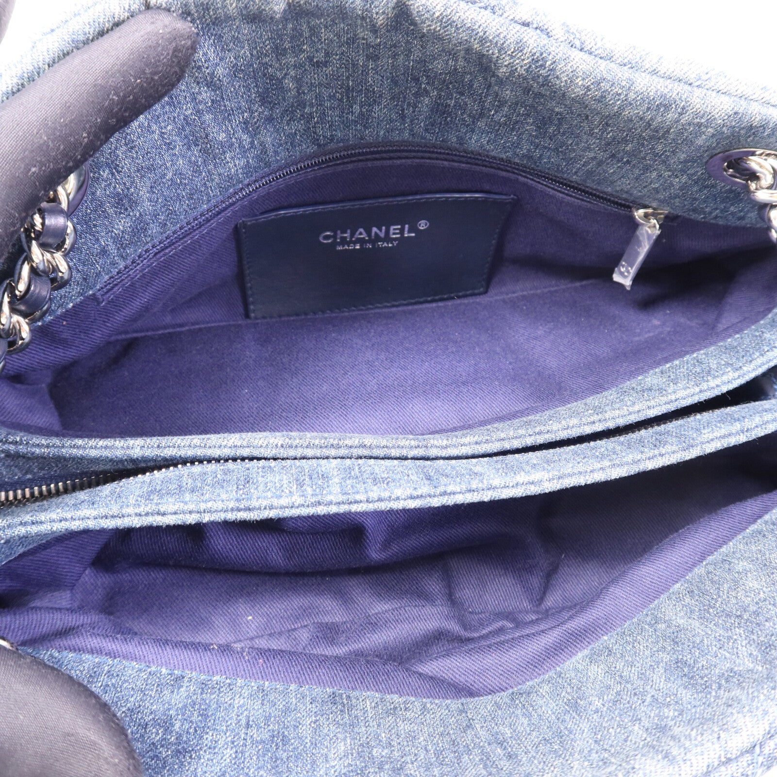 CHANEL 牛仔布Chain Shoulder Bag銀扣鏈帶肩背袋