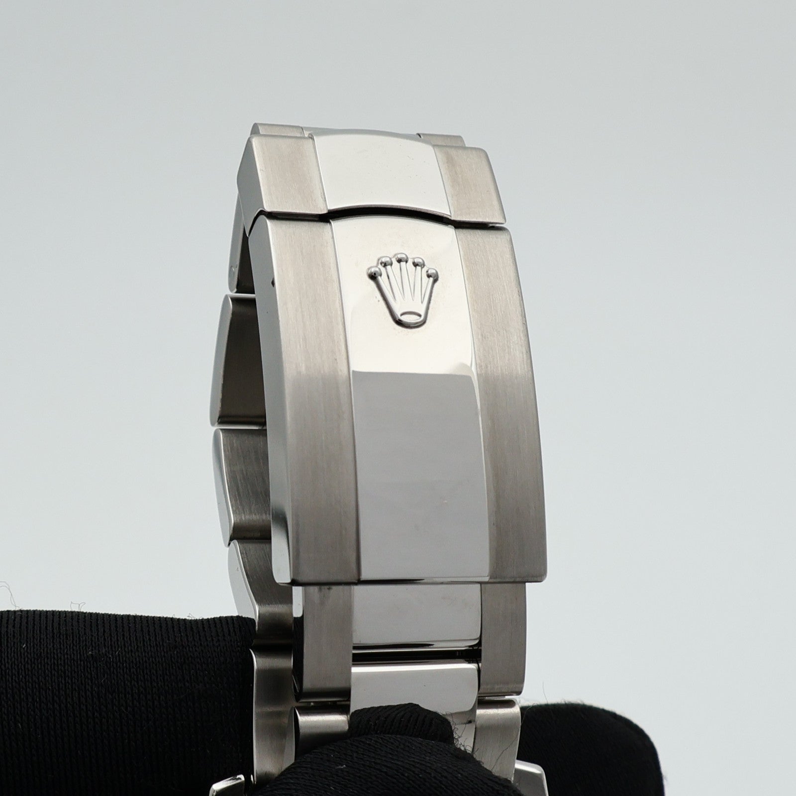 ROLEX Oyster Perpetual Date 115200