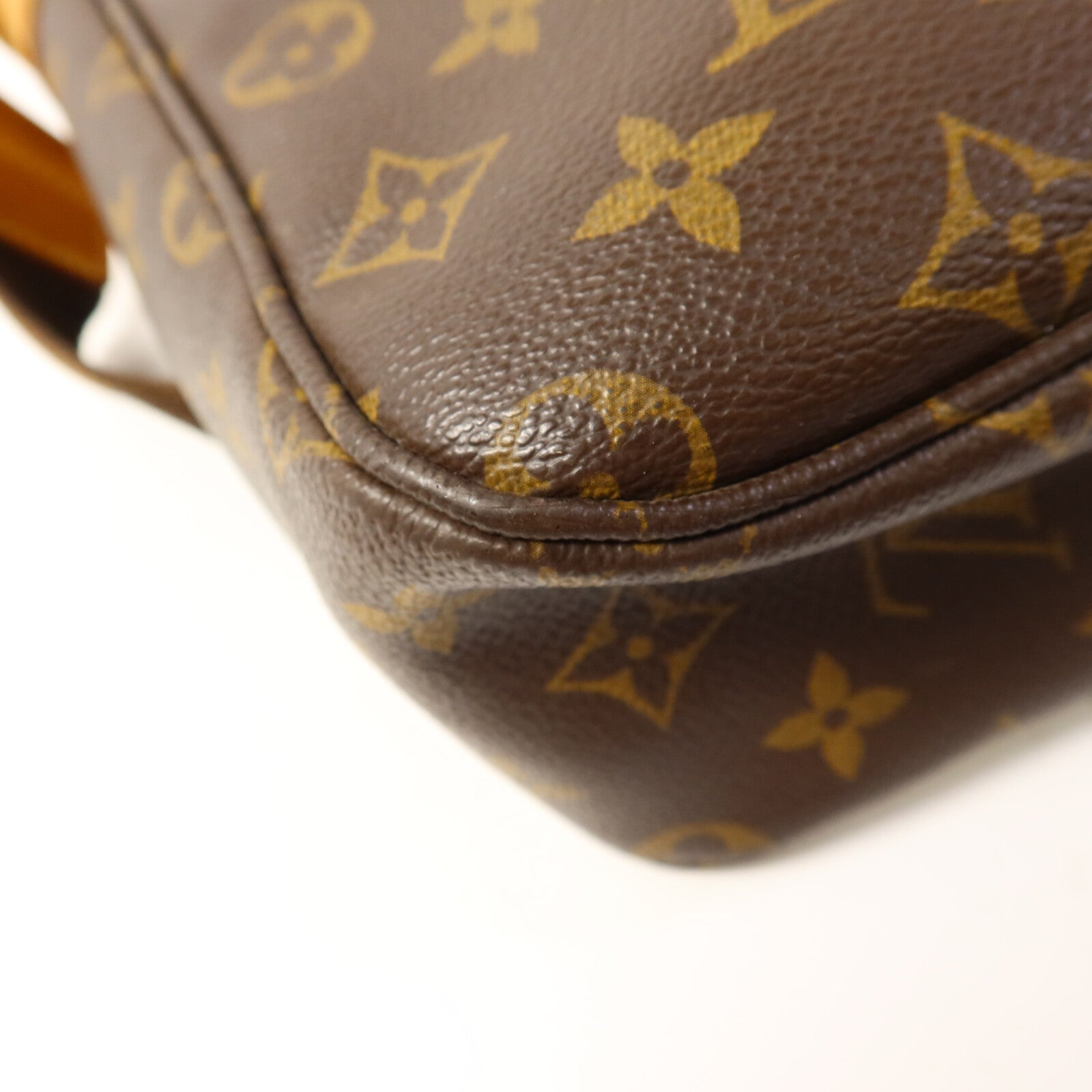 LOUIS VUITTON Monogram Sac Bosphore金扣手挽肩背兩用袋