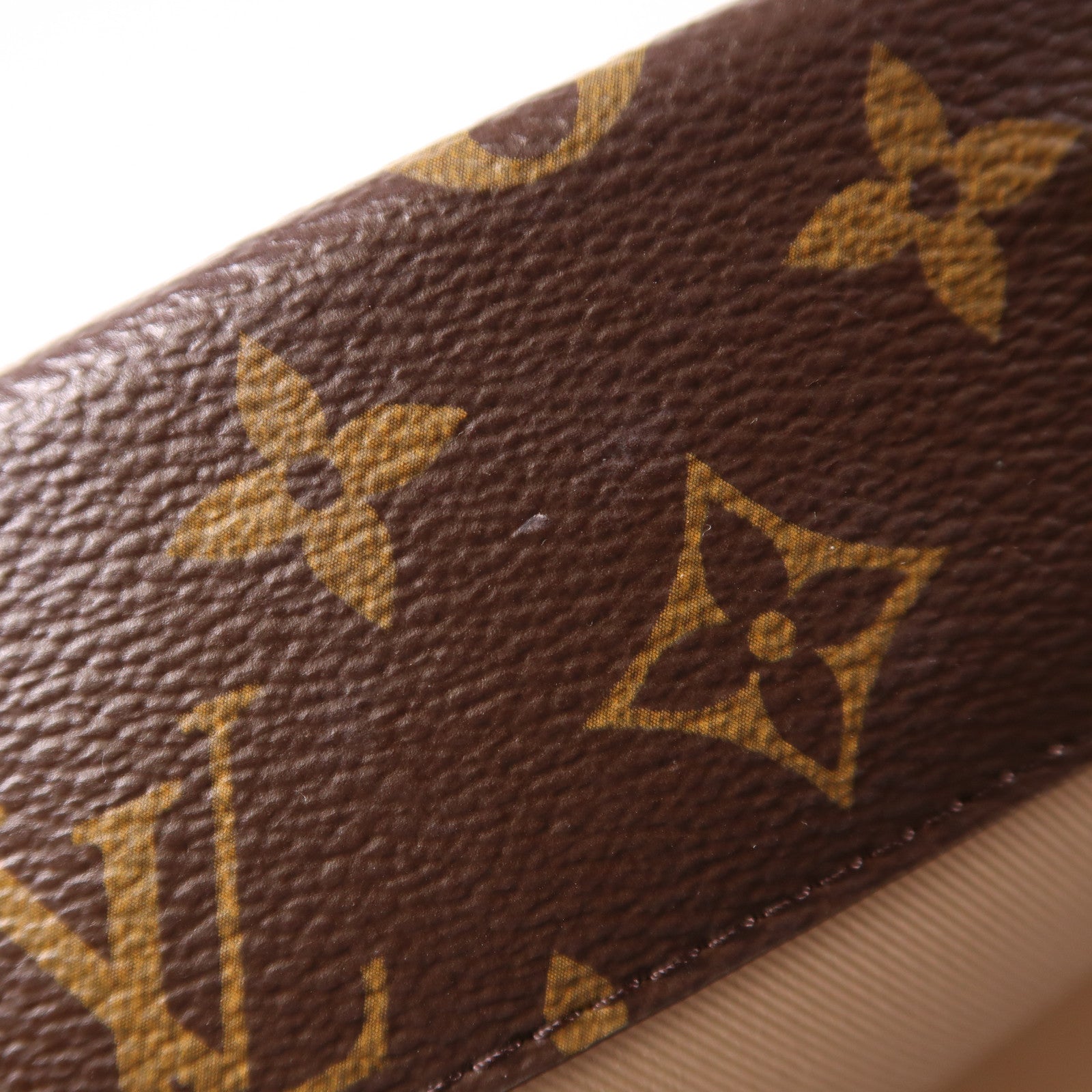 LOUIS VUITTON Monogram Cluny MM Bag金扣手挽袋棕色