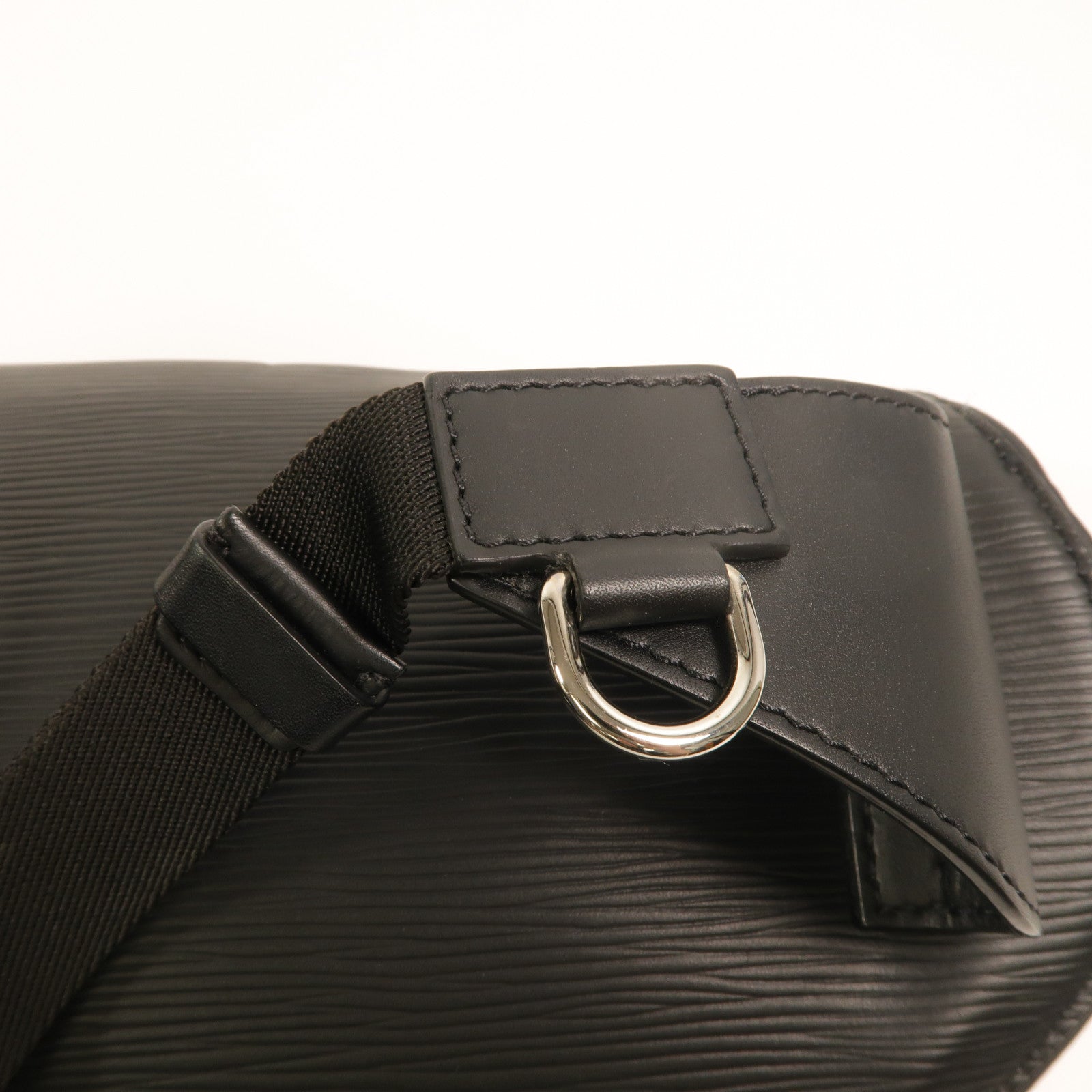 LOUIS VUITTON Epi Circle Bumbag腰包