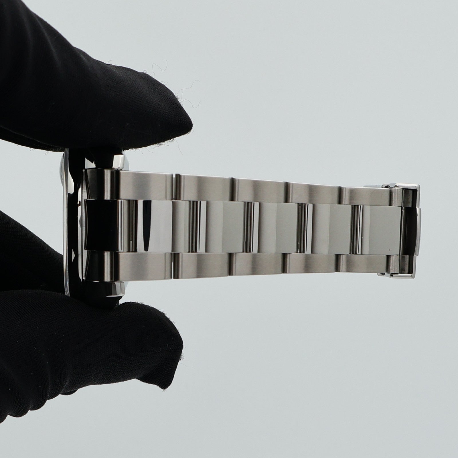 ROLEX Oyster Perpetual Date 115200