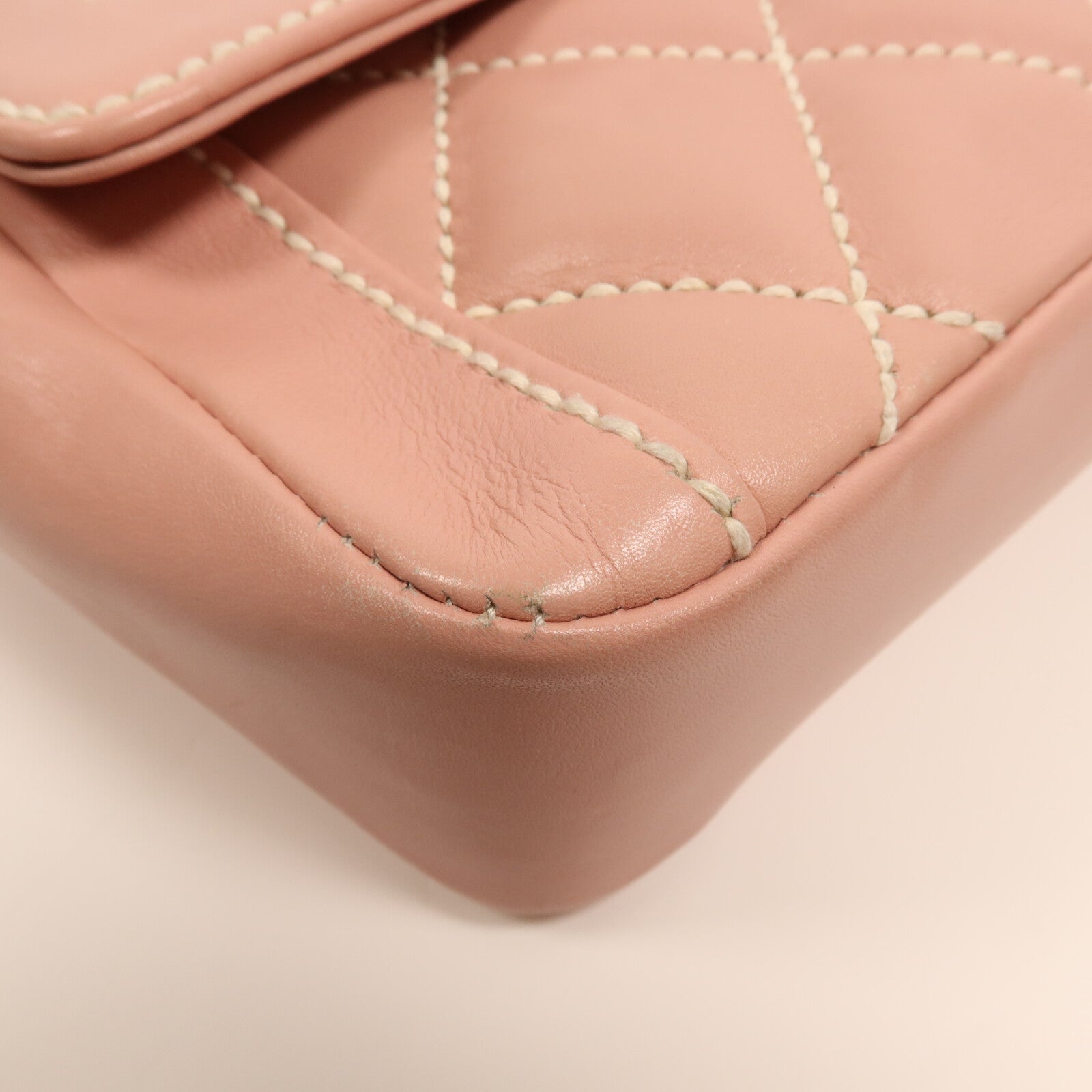 CHANEL 牛皮皮革Wild Stitch Matelasse金扣手挽袋