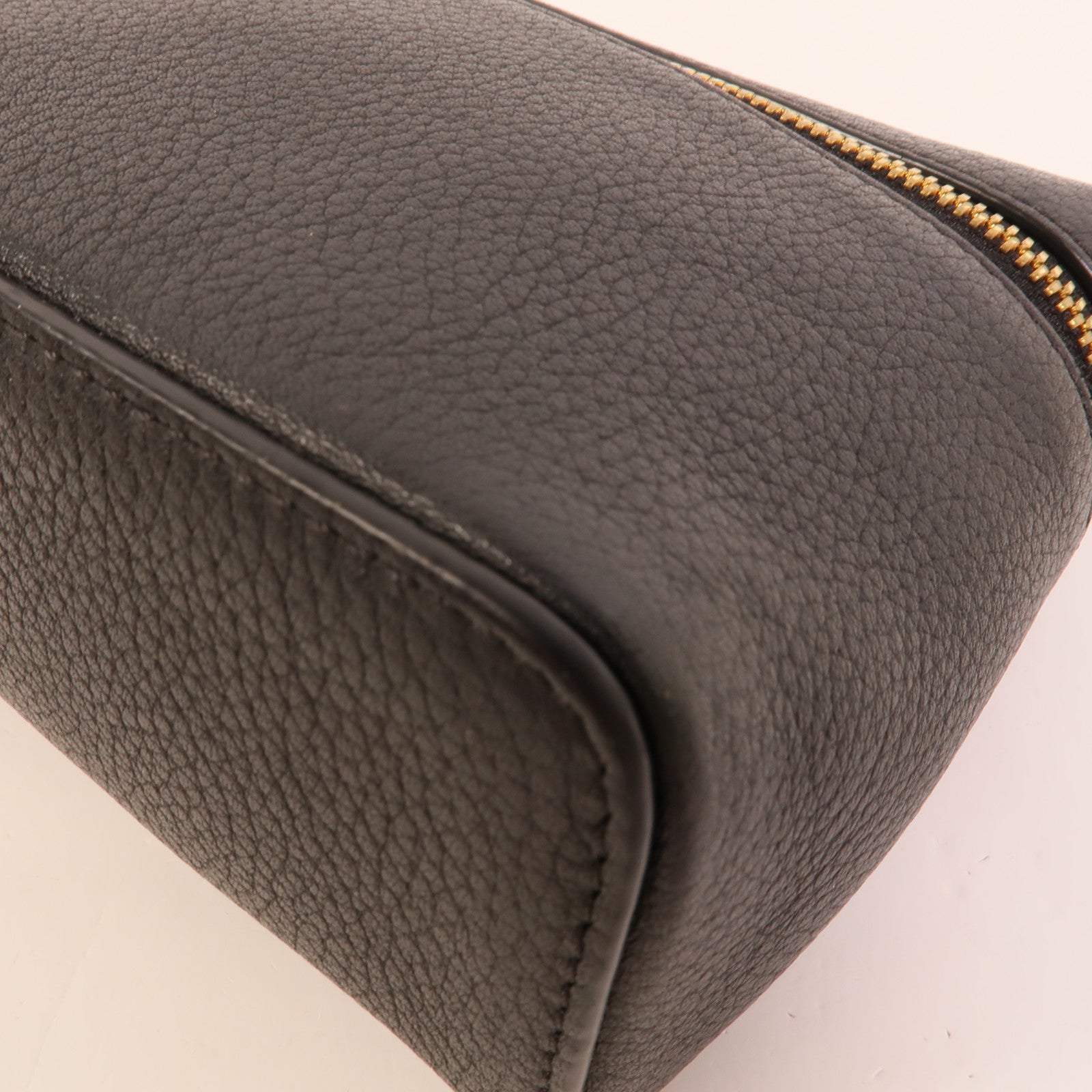 Loro Piana 牛皮皮革Extra Pocket L19手挽肩背兩用袋