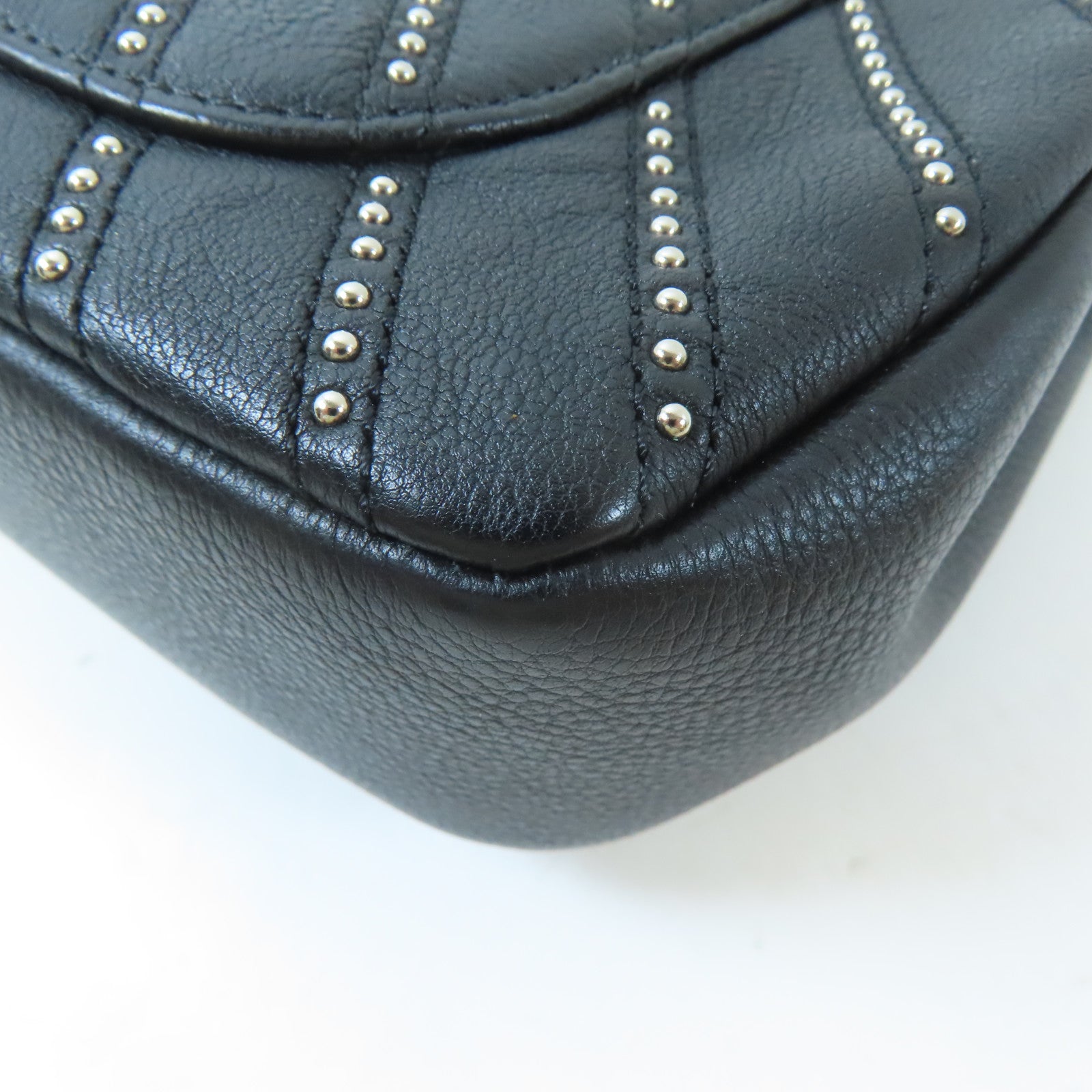 CHANEL 【激減優惠】斜紋牛皮皮革Chain Shoulder銀扣鏈帶肩背袋黑色