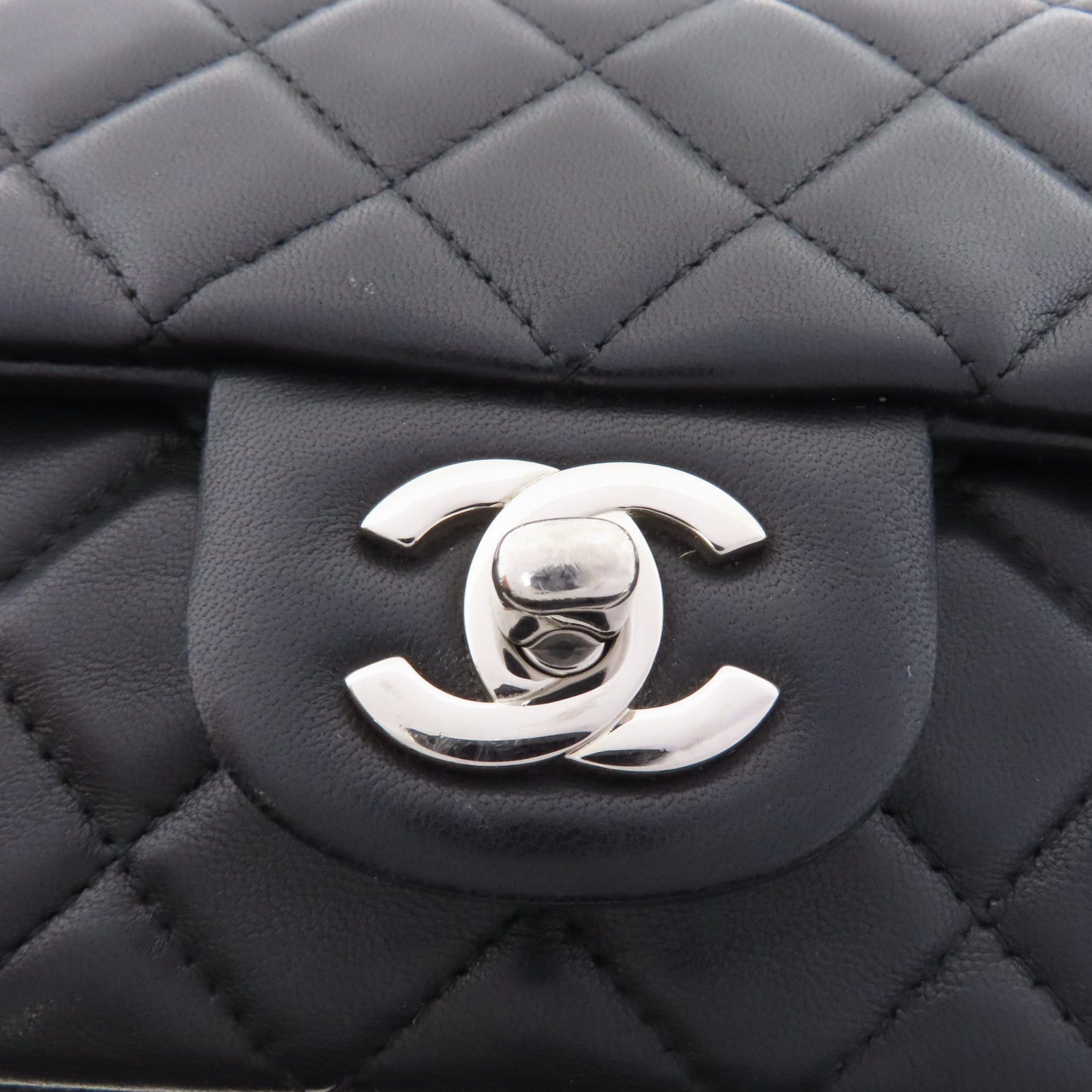 CHANEL 菱格羊皮皮革Mini Classic 20銀扣鏈帶肩背袋黑色