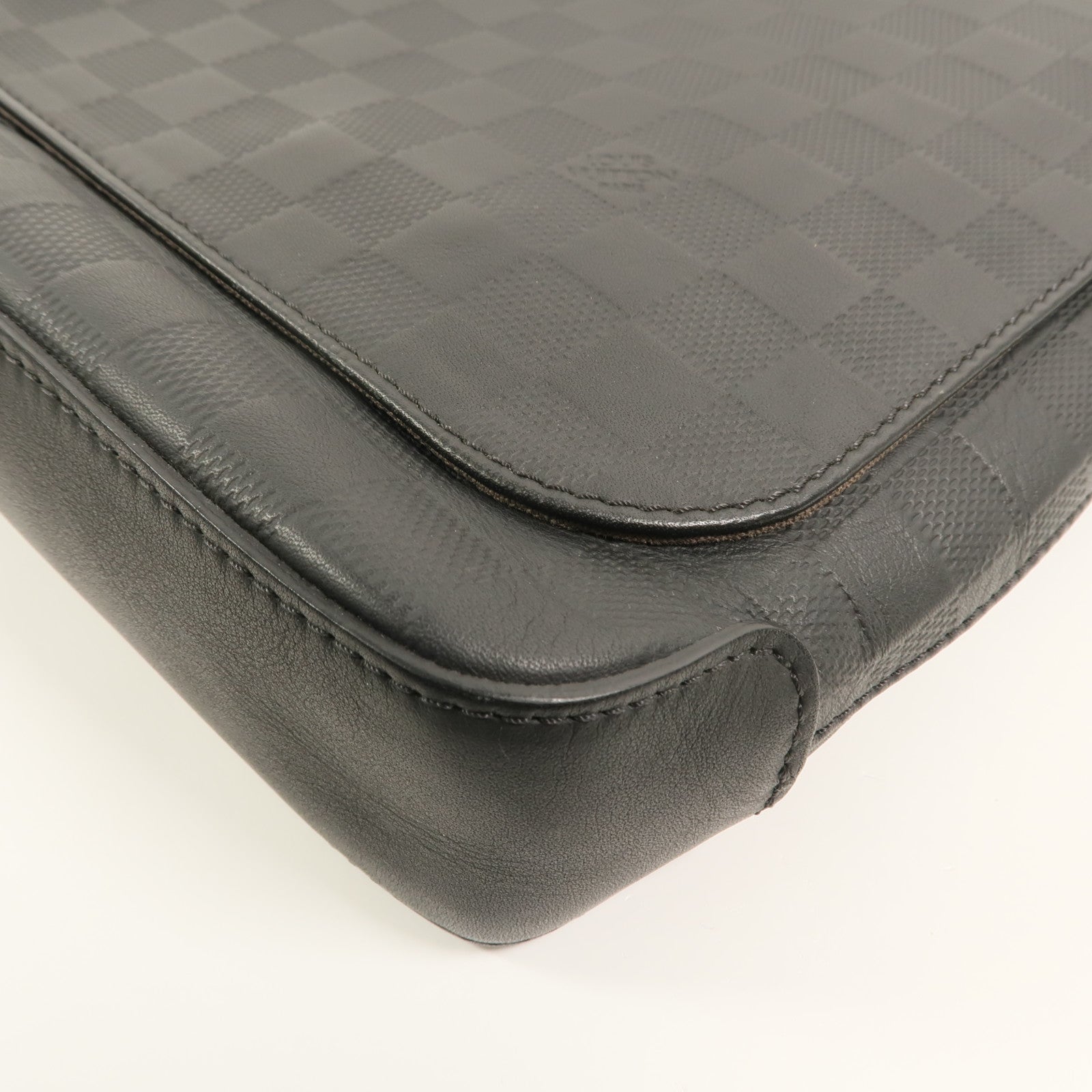 LOUIS VUITTON Monogram Eclipse District PM肩背袋