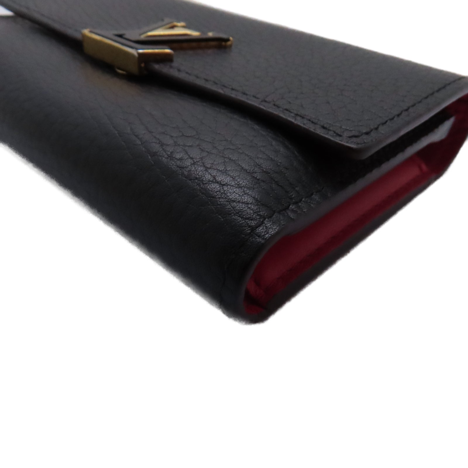 LOUIS VUITTON Taurillon Capucines Compact Wallet金扣錢包黑色