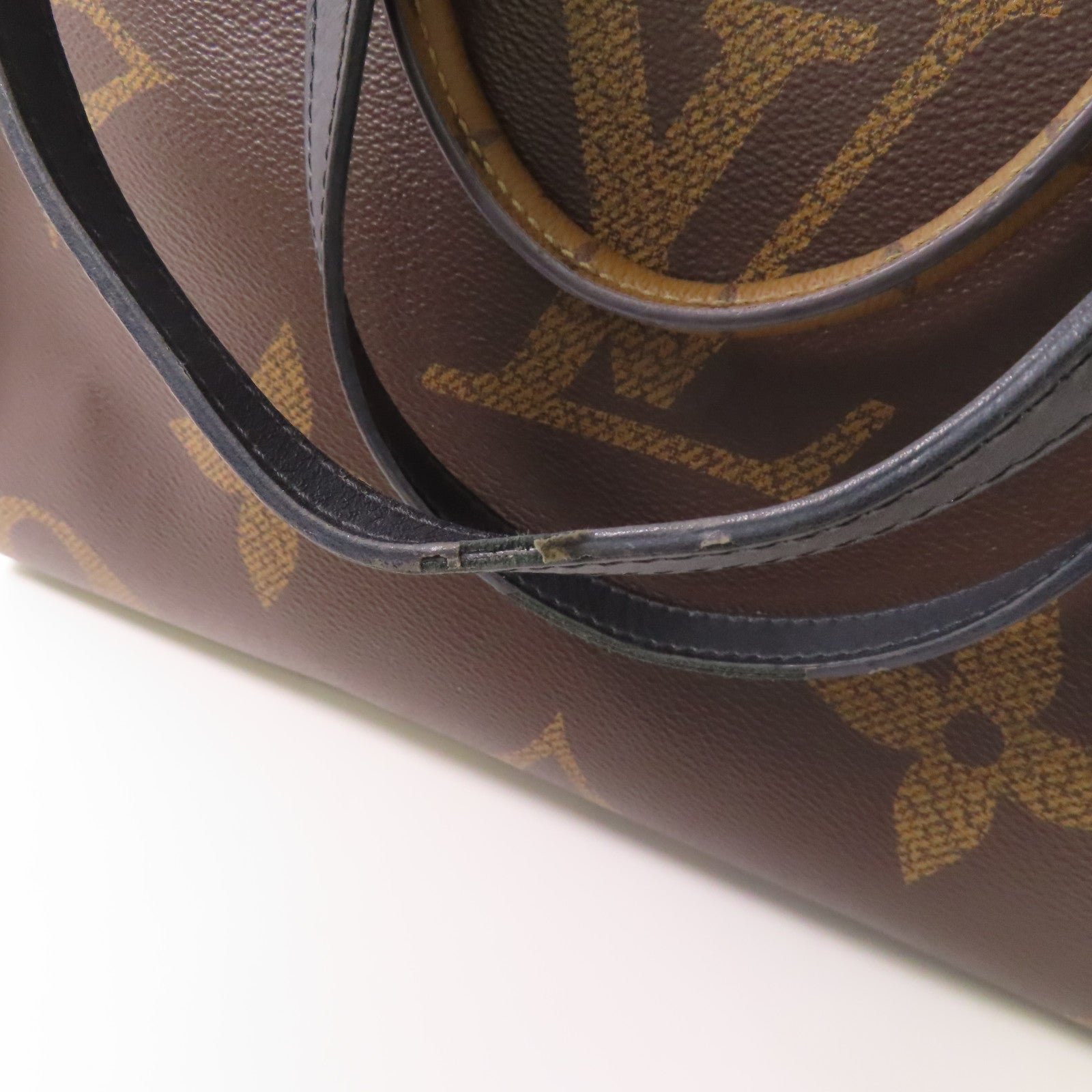 LOUIS VUITTON Monogram Giant/Monogram Reverse On The Go MM金扣手挽肩背兩用袋