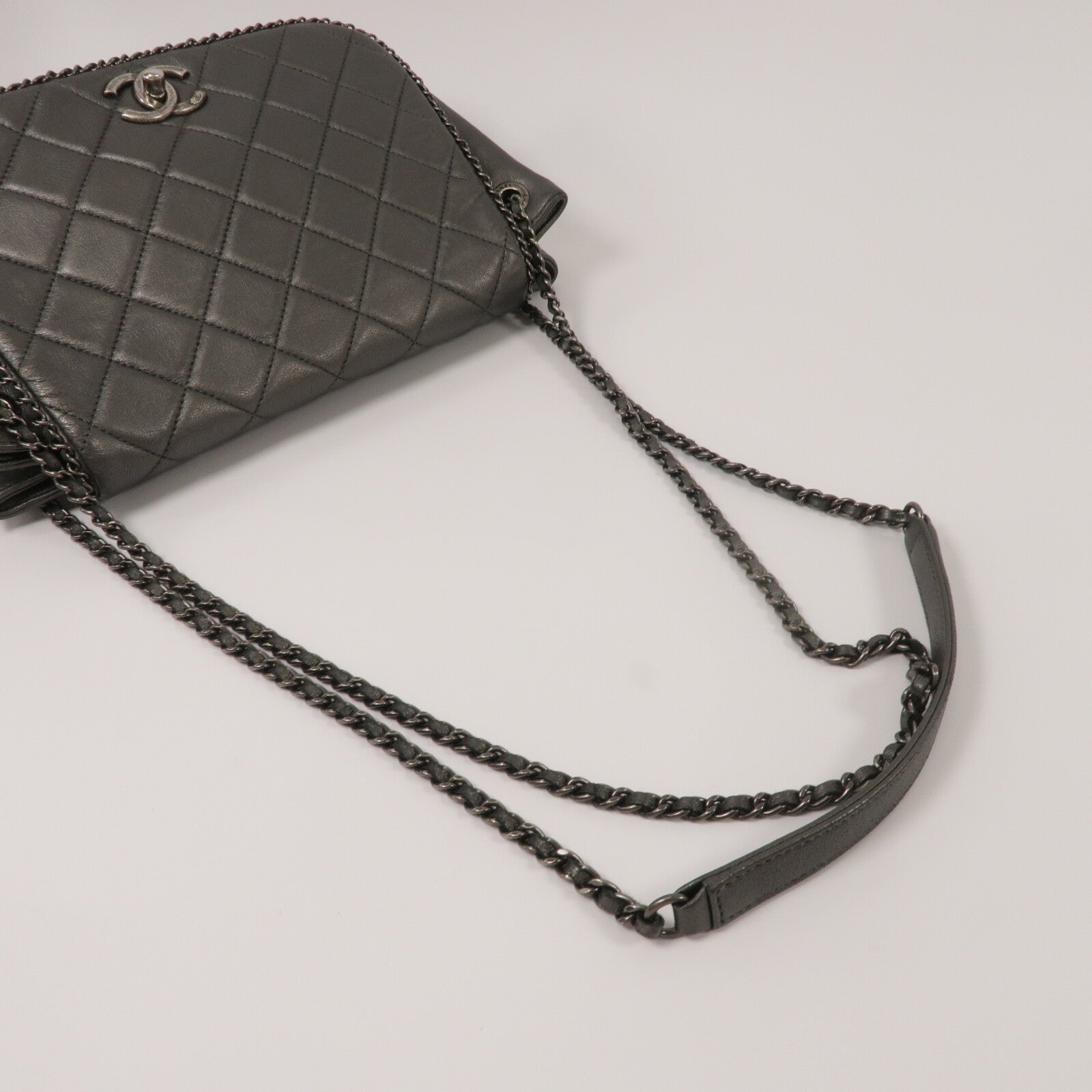CHANEL 牛皮皮革Chain Shoulder鏈帶肩背袋