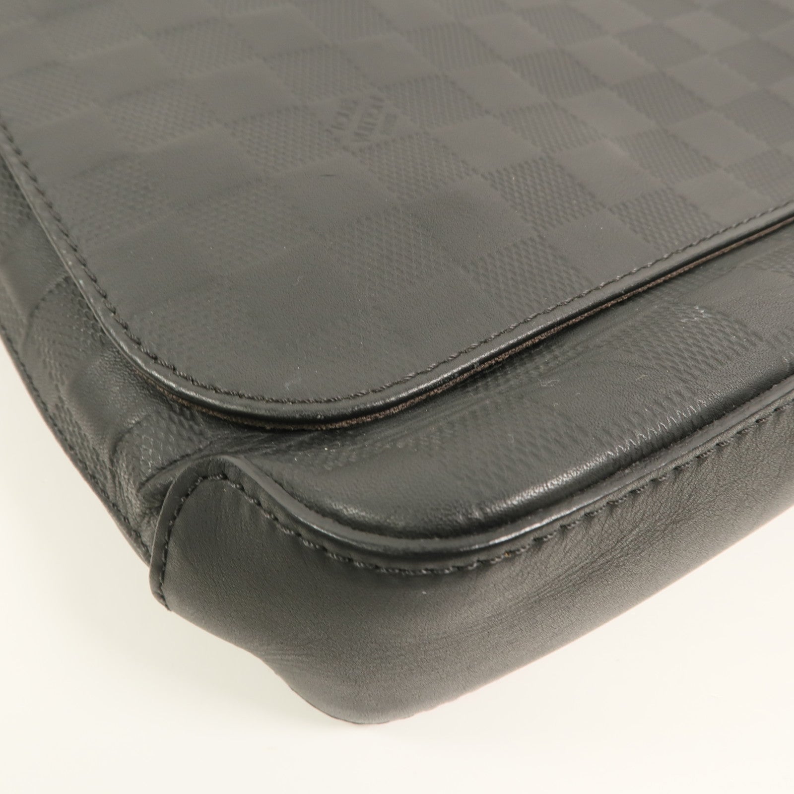 LOUIS VUITTON Monogram Eclipse District PM肩背袋