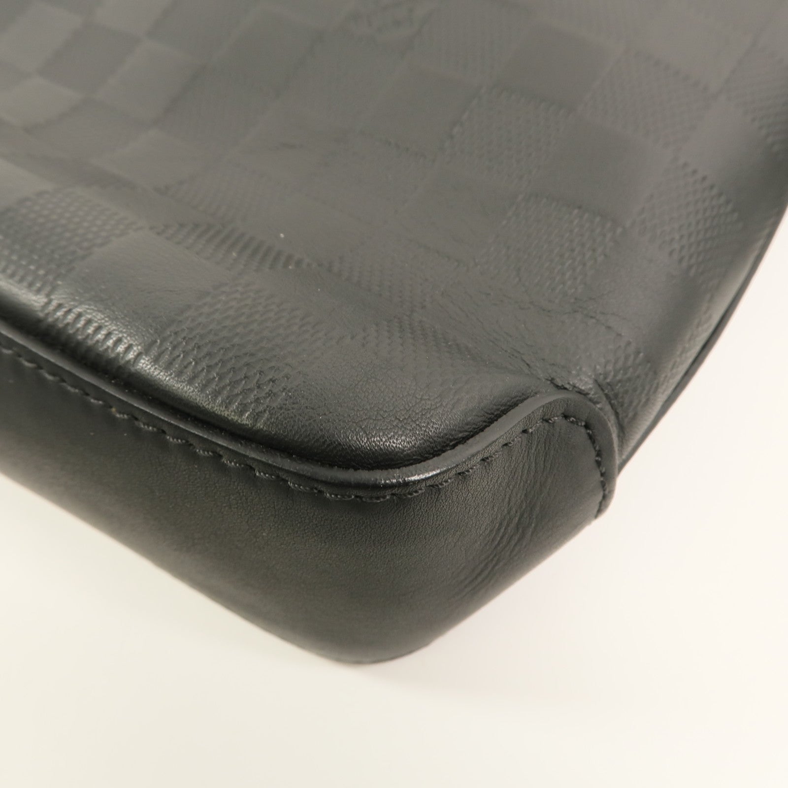 LOUIS VUITTON Monogram Eclipse District PM肩背袋