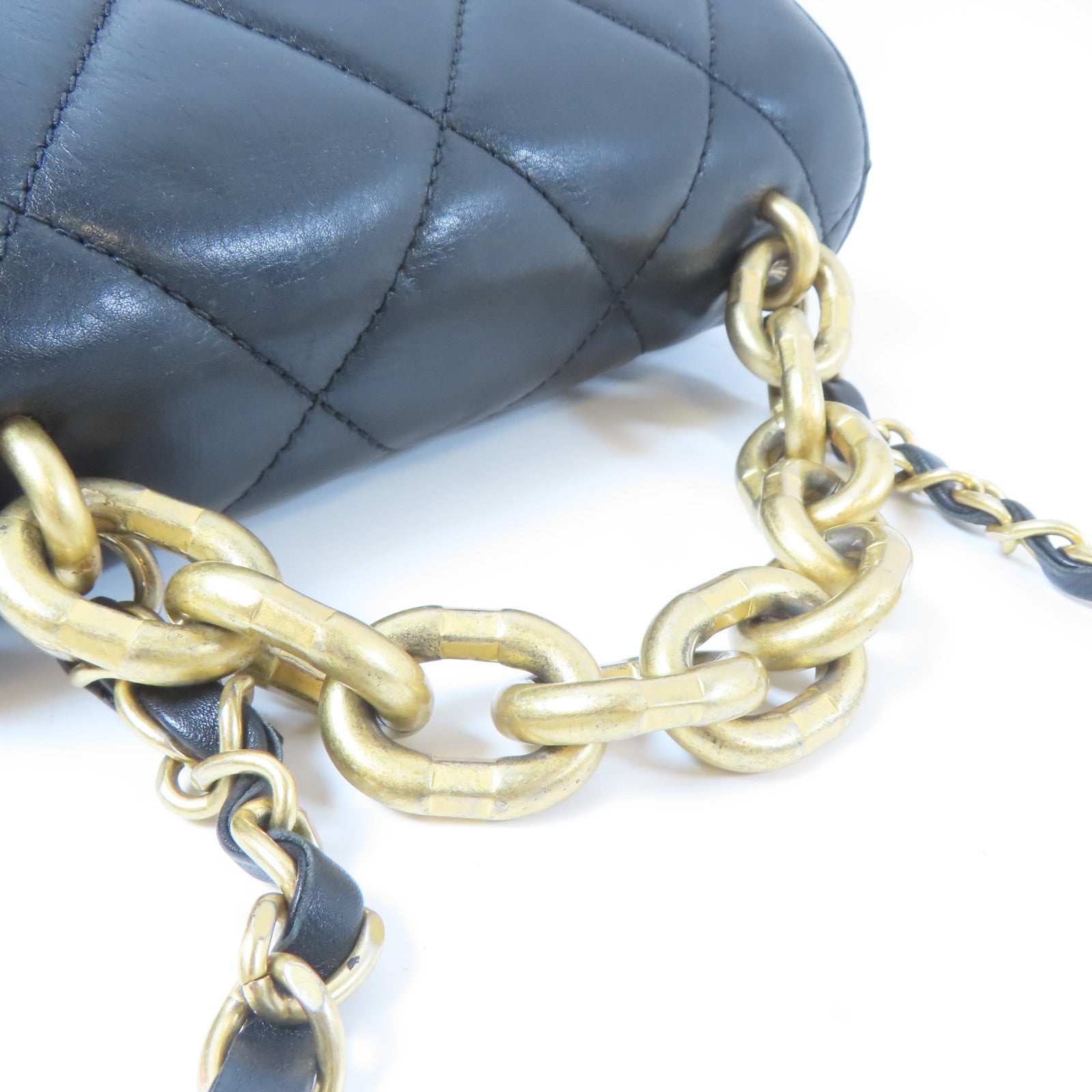 CHANEL 【激減優惠】菱格羊皮皮革Saddle Bag金扣鏈帶手挽肩背兩用袋黑色