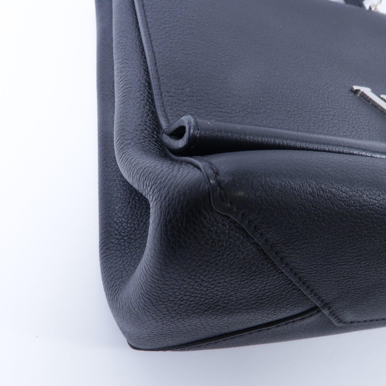 LOUIS VUITTON 牛皮皮革Lockme II手挽肩背兩用袋