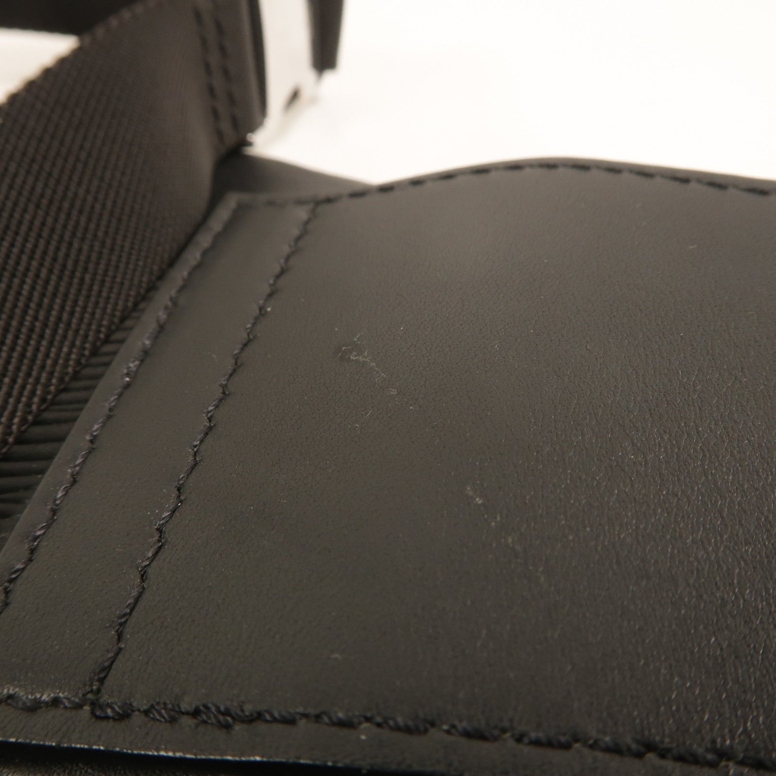 LOUIS VUITTON Epi Circle Bumbag腰包