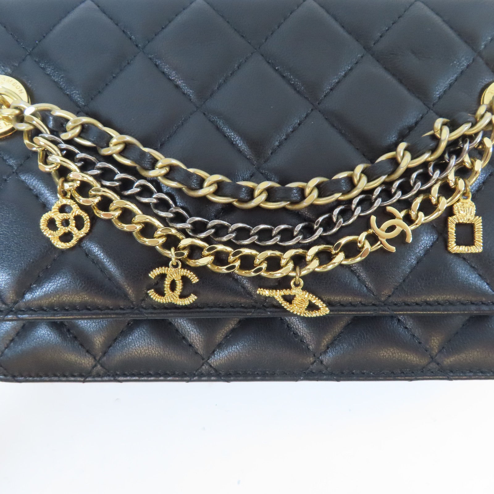 CHANEL 菱格羊皮皮革Egyptian Amulet WOC金扣鏈帶肩背袋黑色