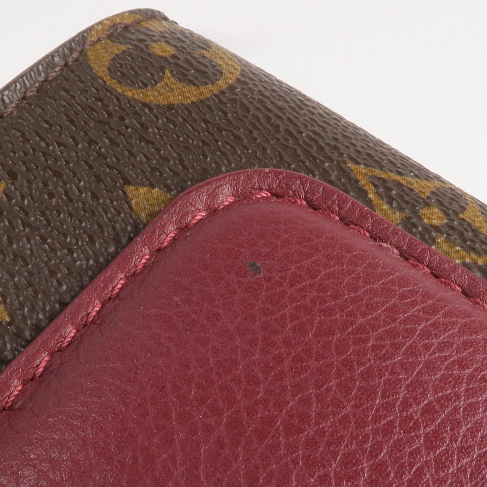 LOUIS VUITTON Monogram Victoire金扣鏈帶肩背袋