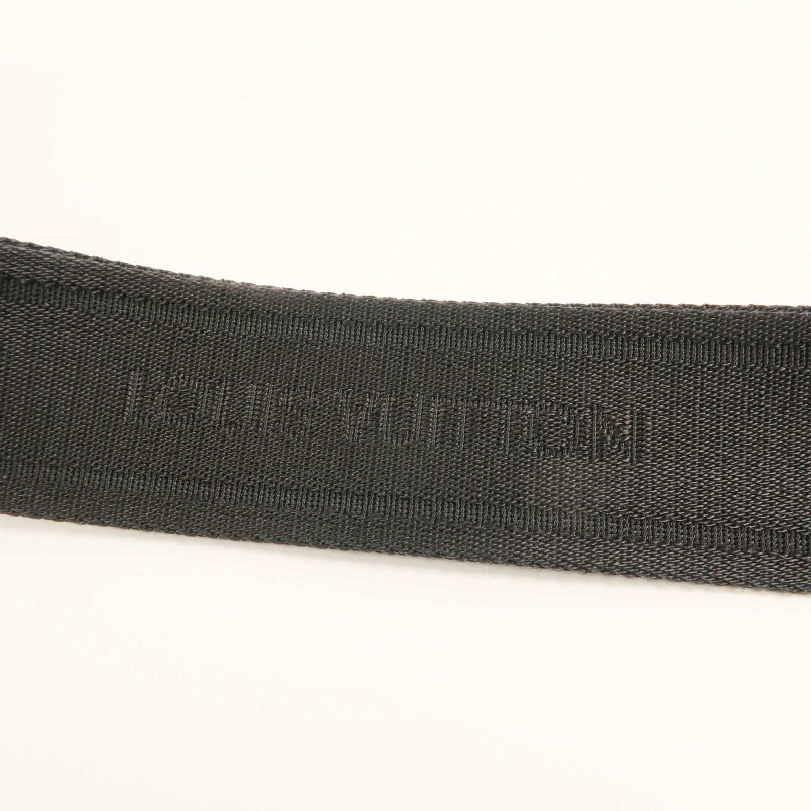 LOUIS VUITTON Monogram Eclipse District PM肩背袋