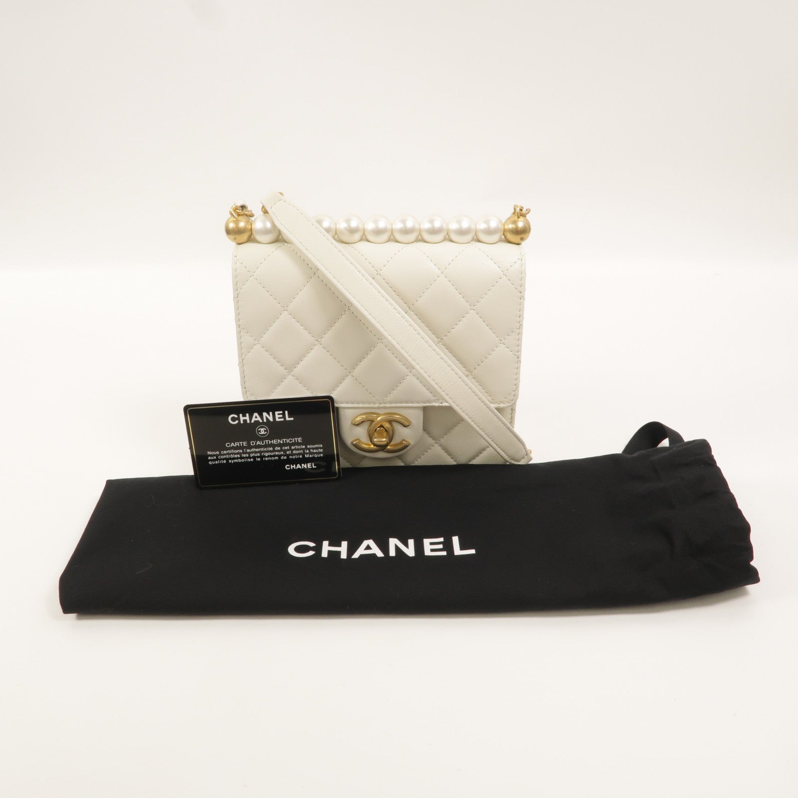 CHANEL 羊皮皮革Small Chic Pearls Flap Bag鏈帶肩背袋