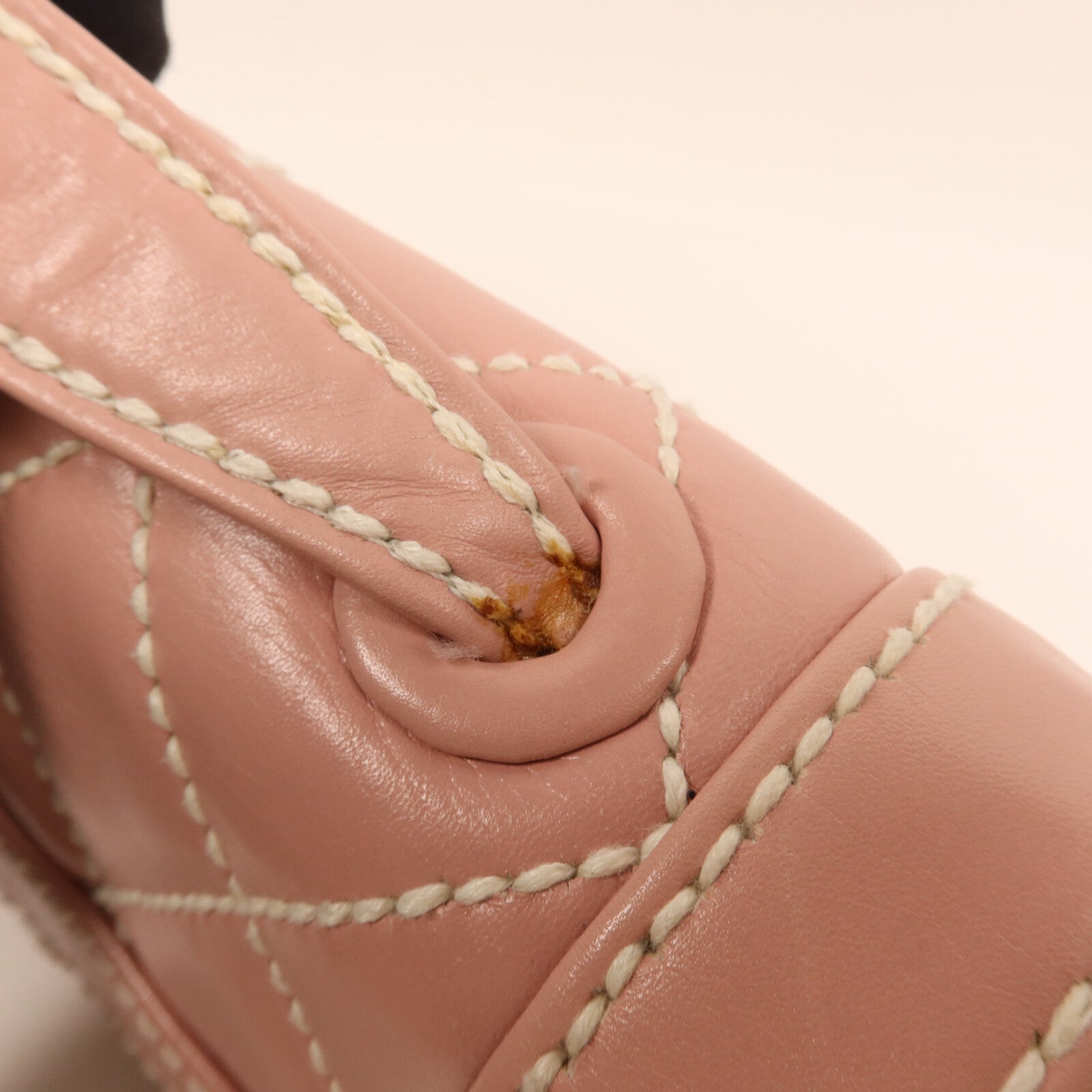 CHANEL 牛皮皮革Wild Stitch Matelasse金扣手挽袋