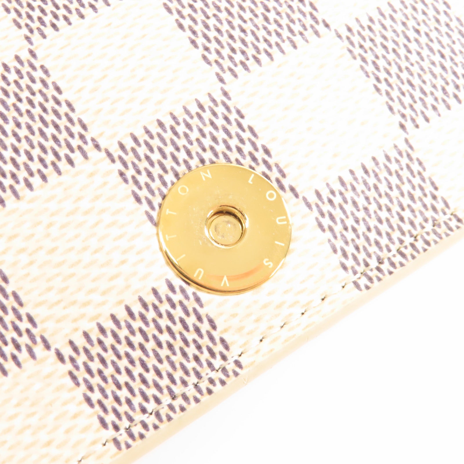 LOUIS VUITTON Damier Azur Pochette Weekend金扣鏈帶肩背袋粉紅色